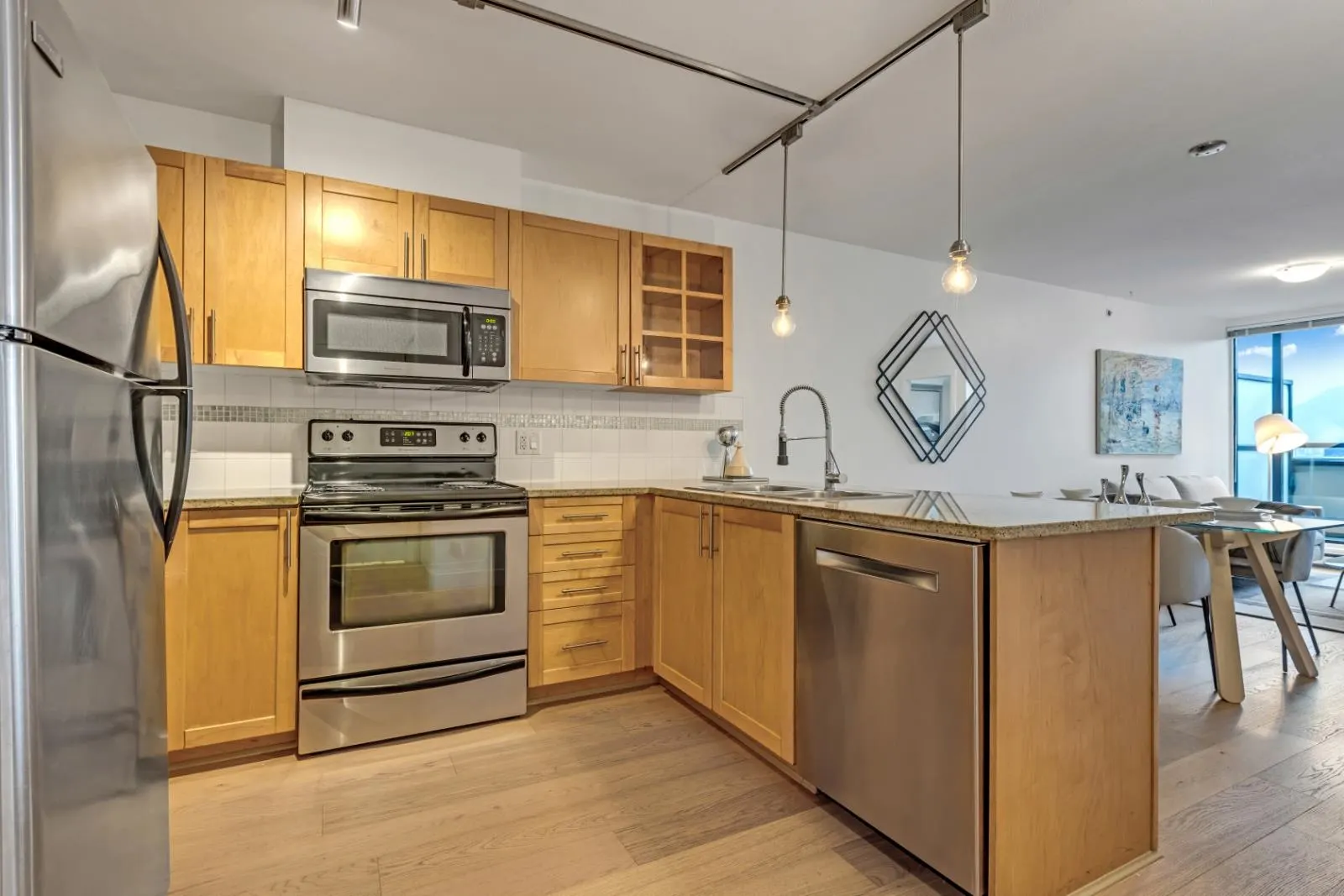 PH22 2150 E Hastings Street