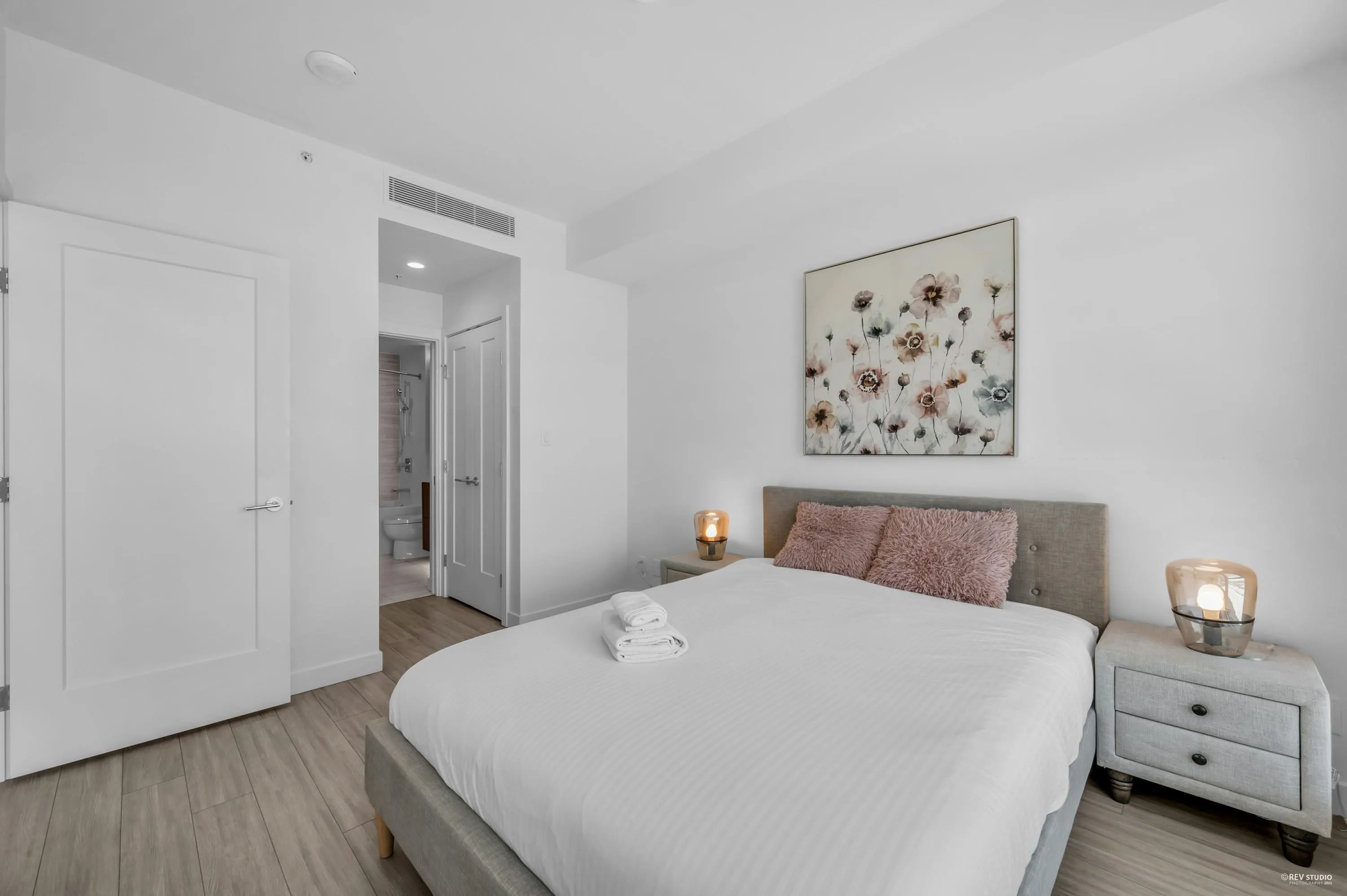 1709 2351 Beta Avenue