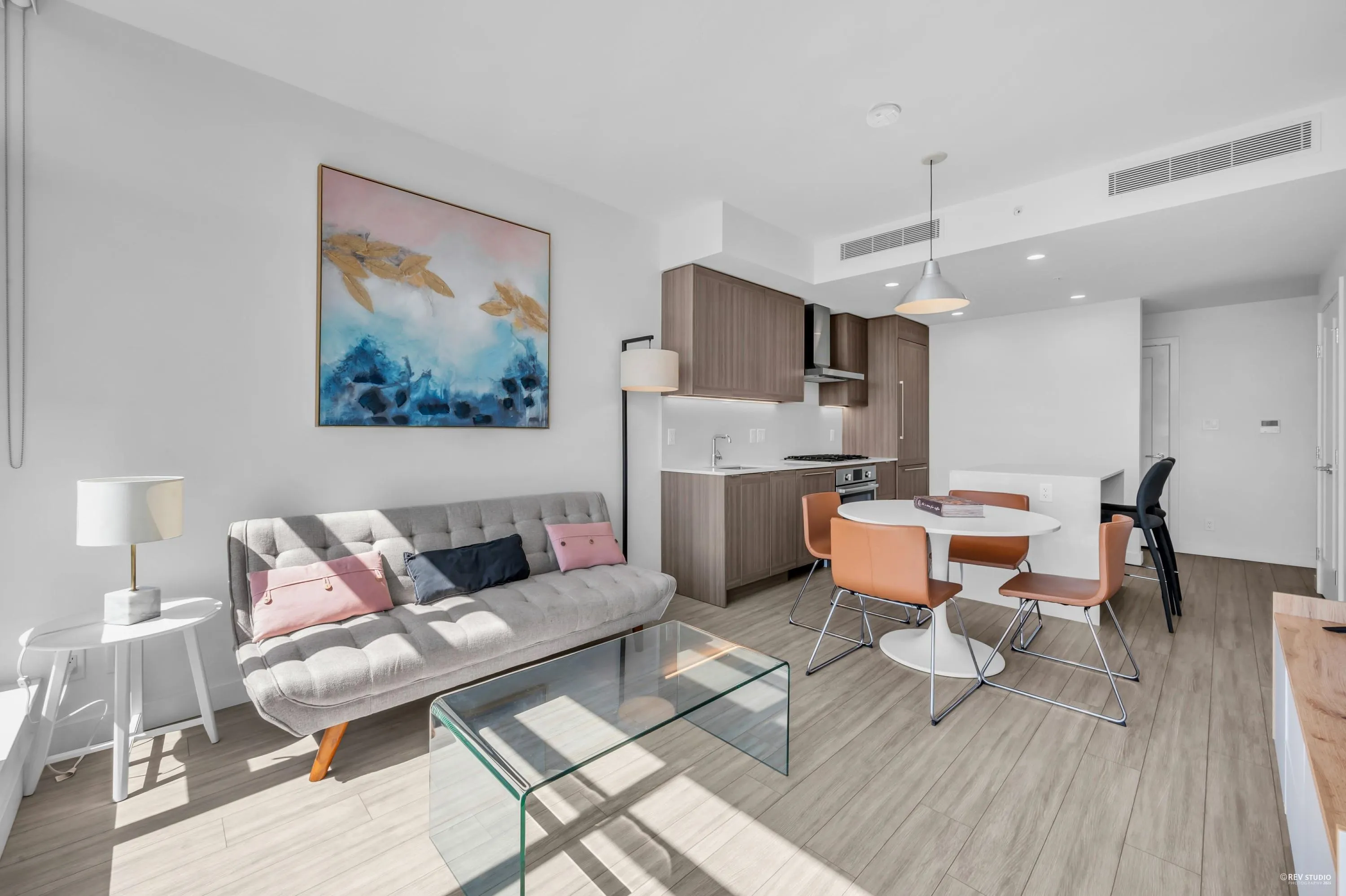 1709 2351 Beta Avenue