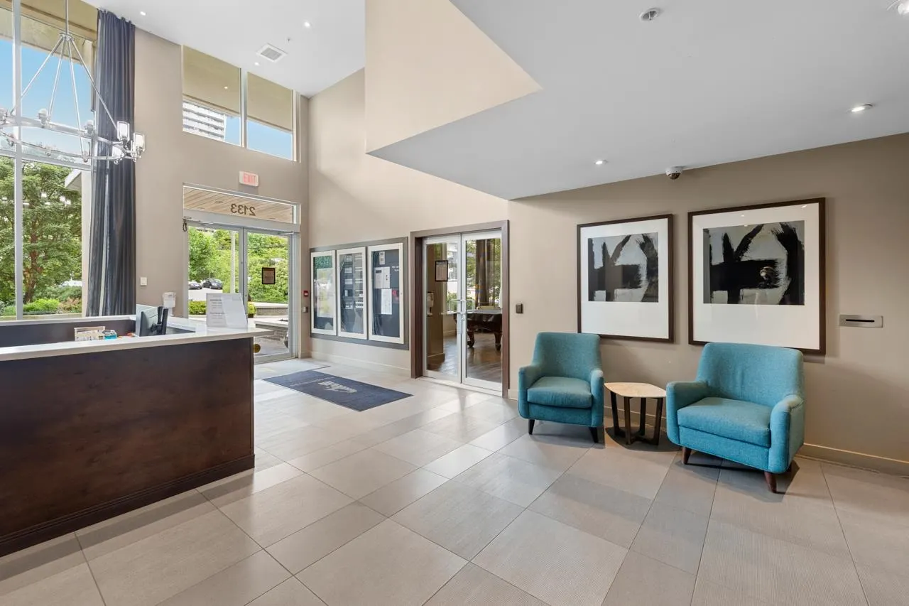 3005 2133 Douglas Road