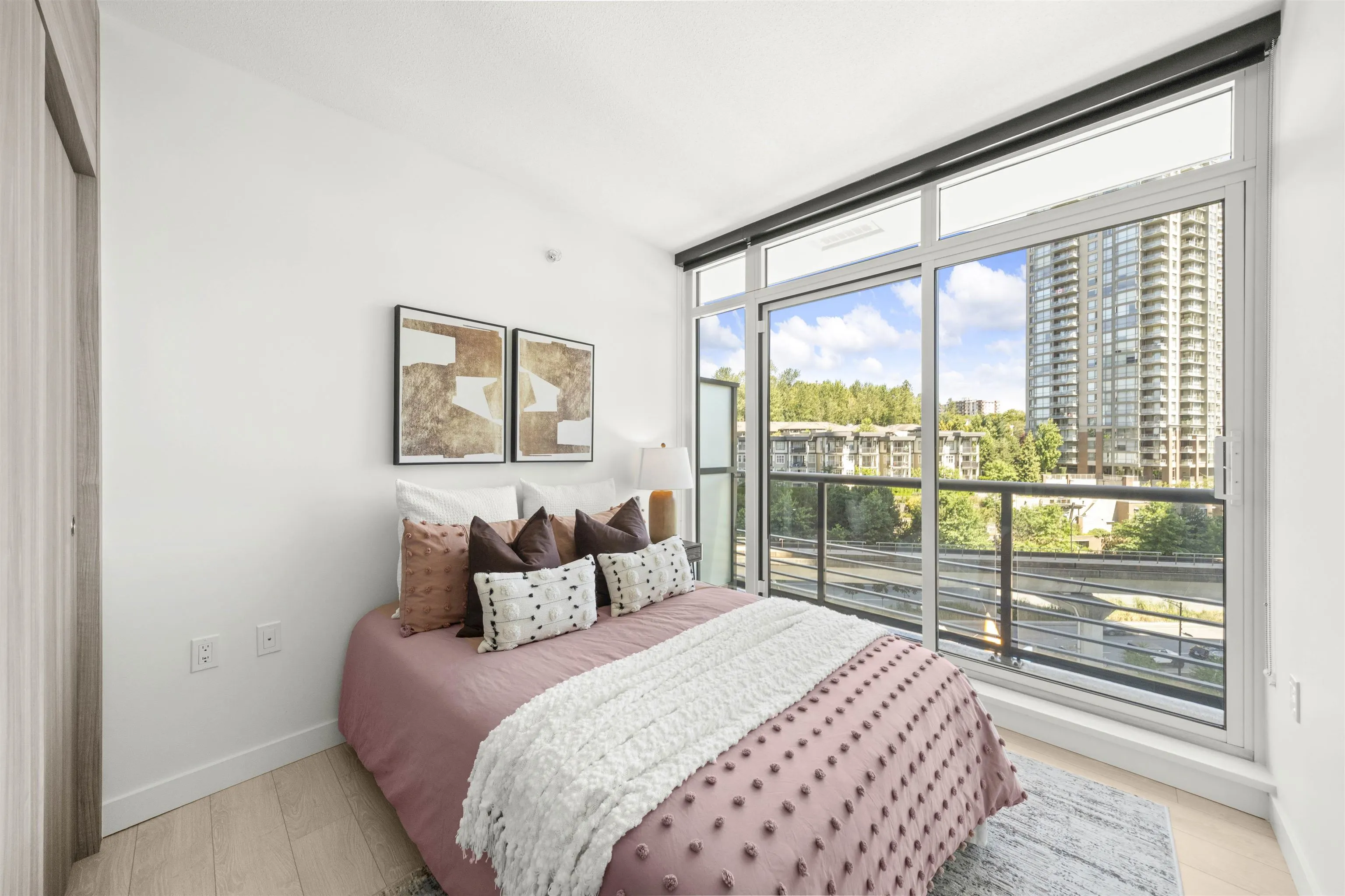 511 4730 Lougheed Highway