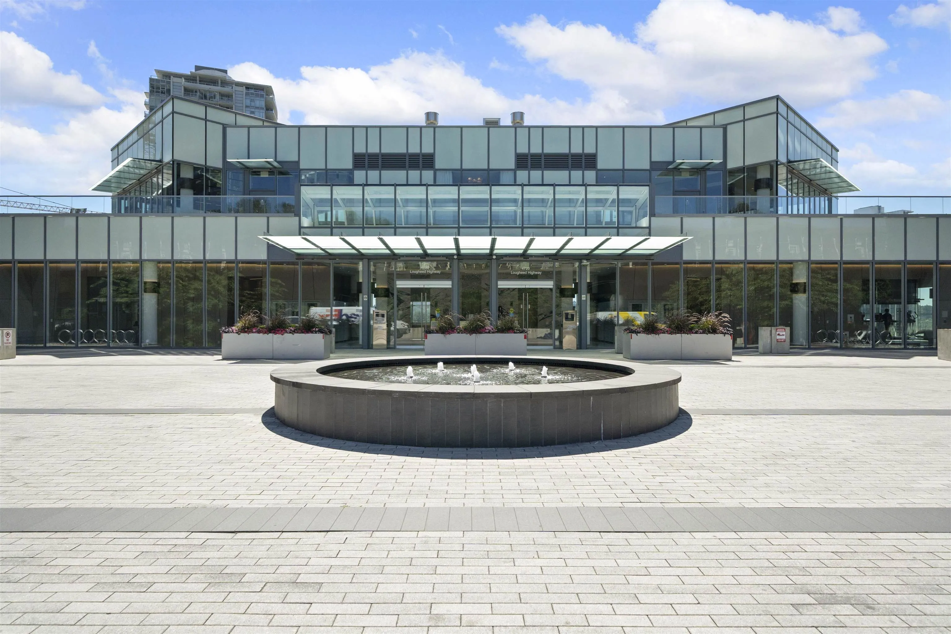 511 4730 Lougheed Highway