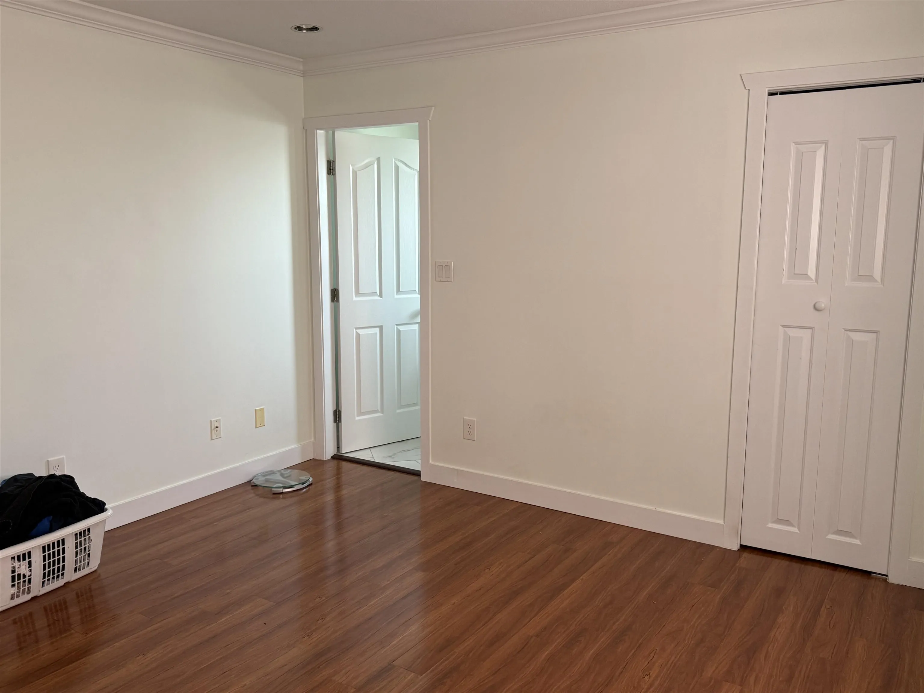 18048 64 Avenue