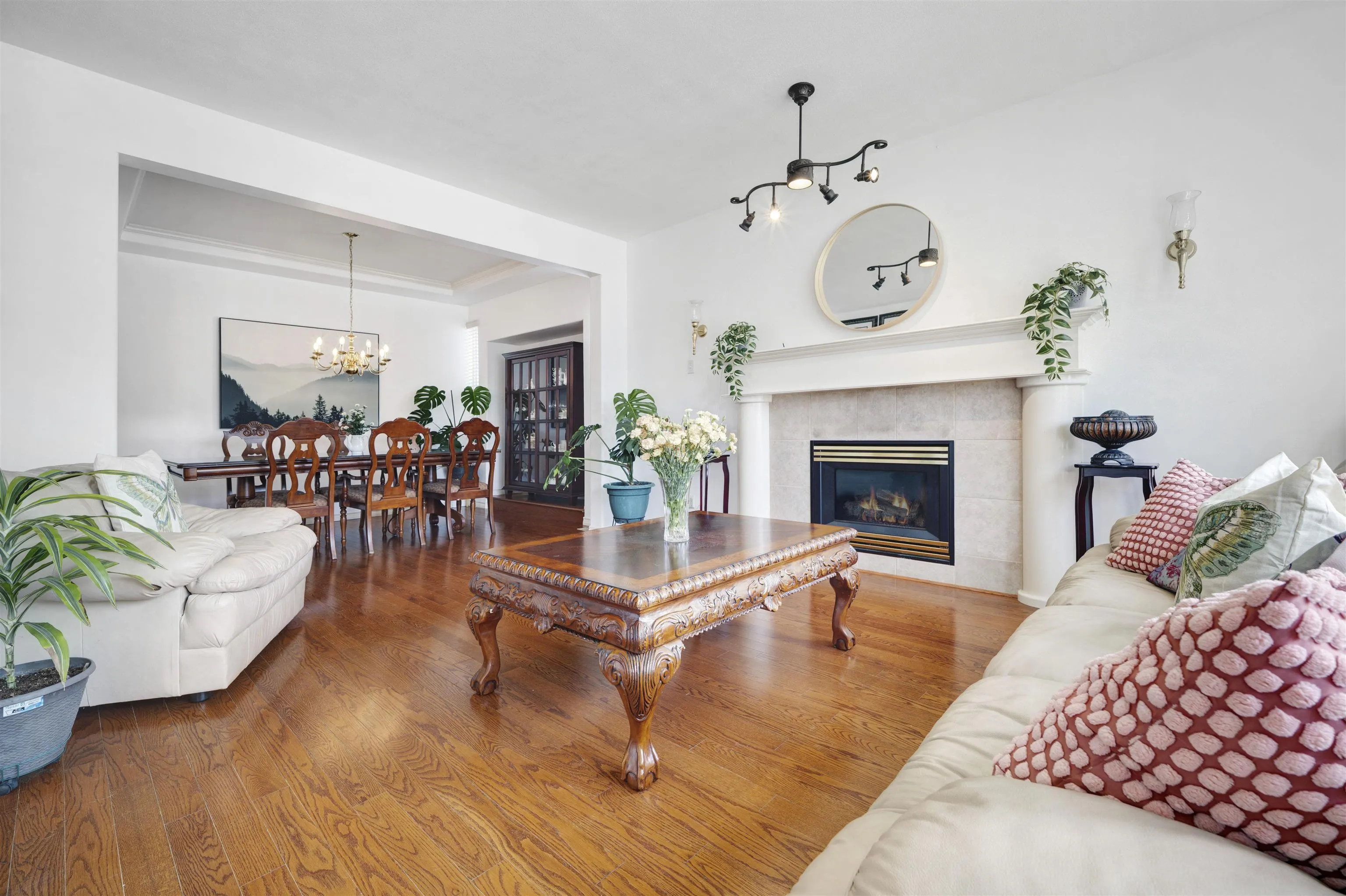 1355 Riverwood Gate