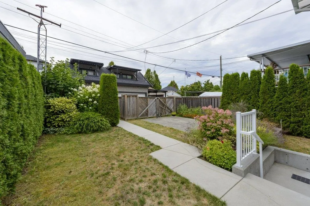 5051 Sherbrooke Street