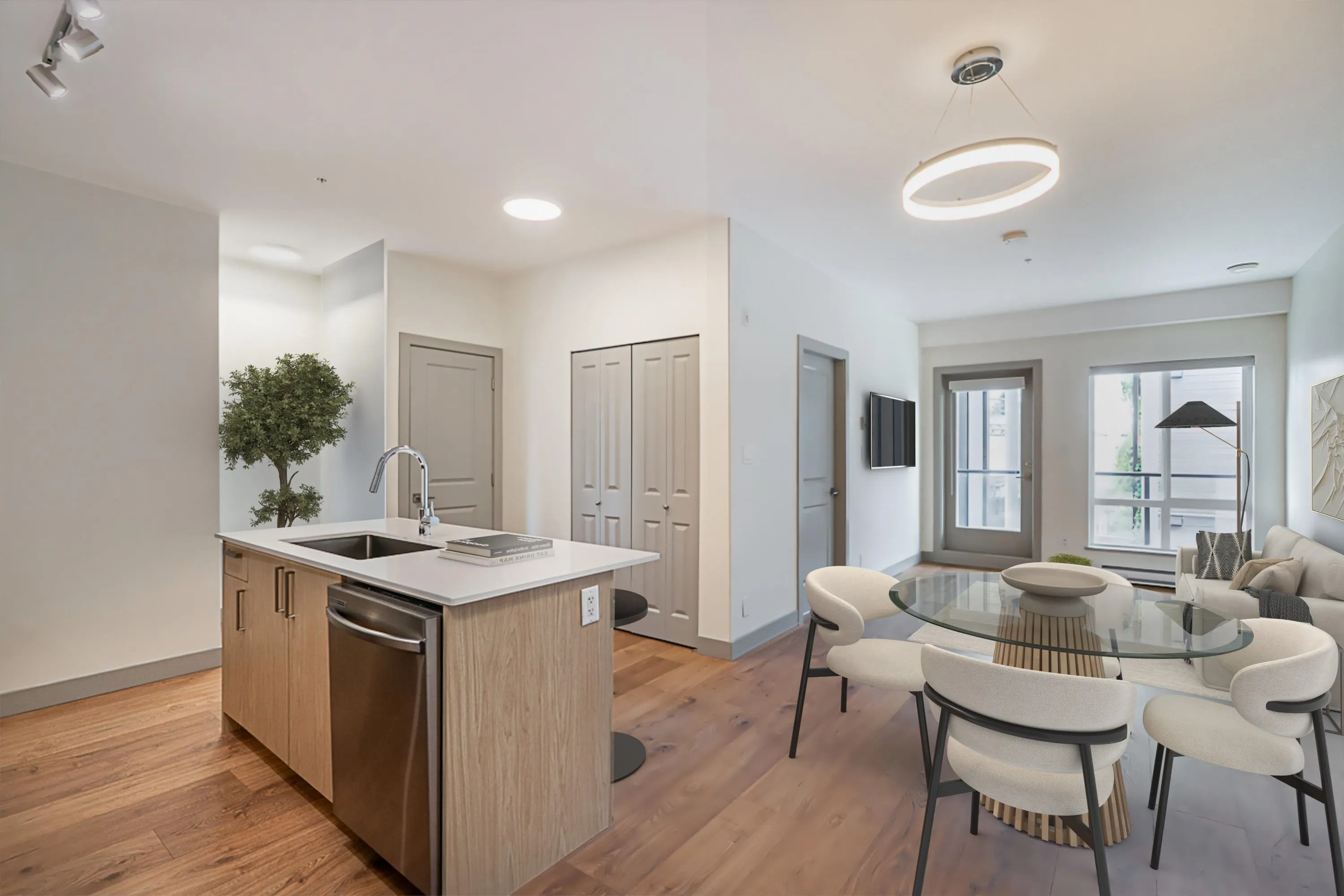307 6968 Royal Oak Avenue