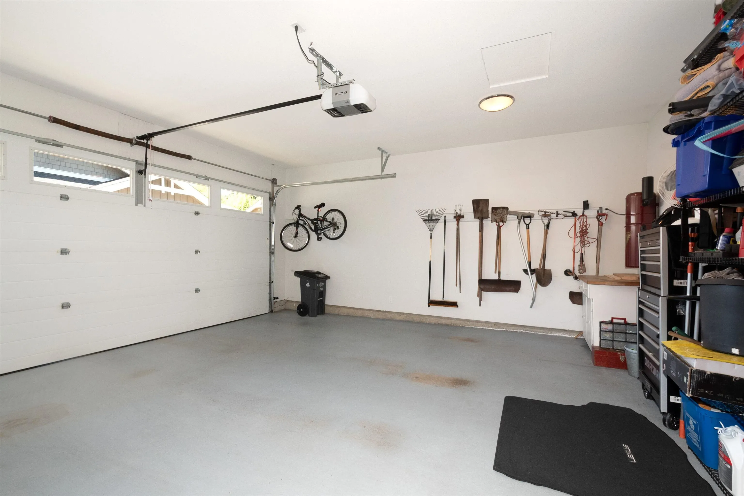 1 15989 Mountain View Drive