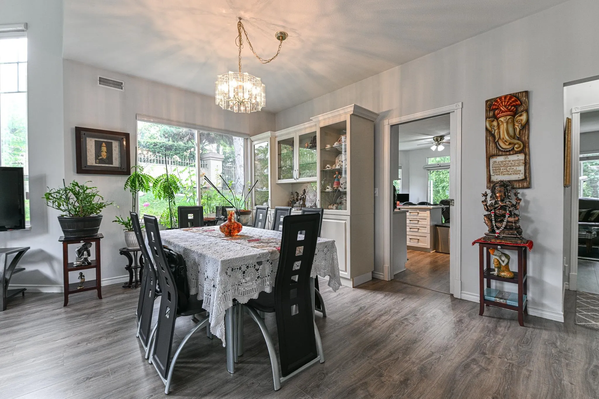100 20655 88 Avenue
