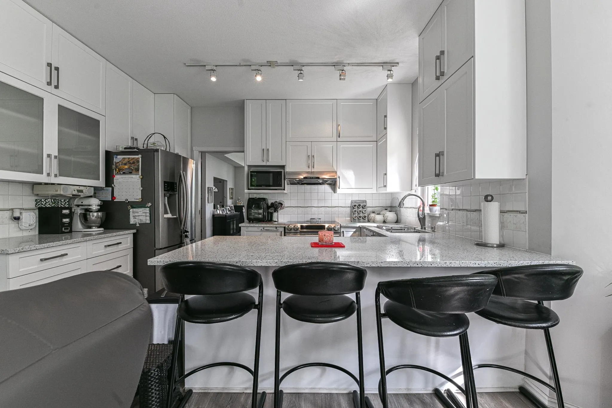100 20655 88 Avenue