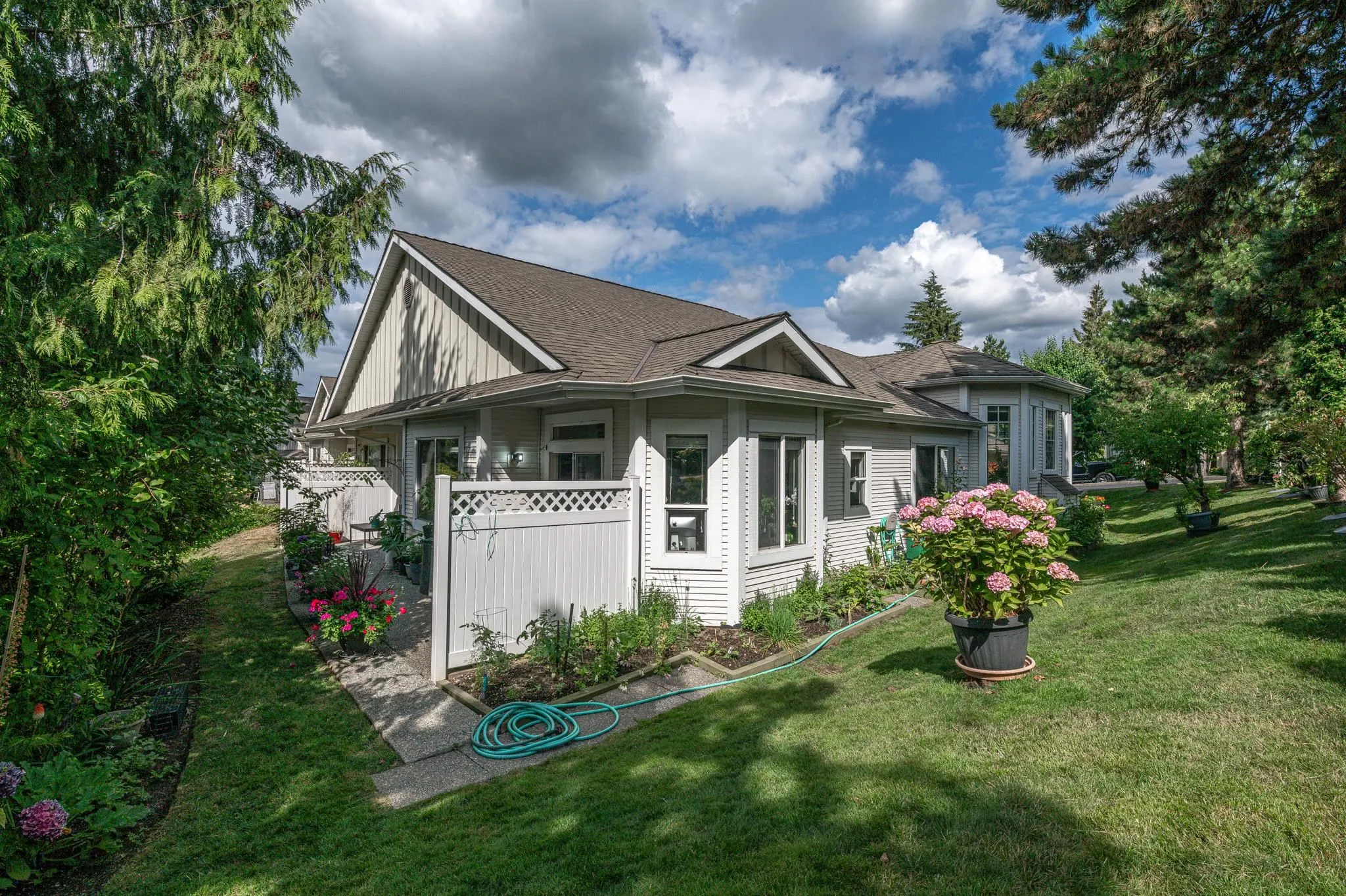 100 20655 88 Avenue