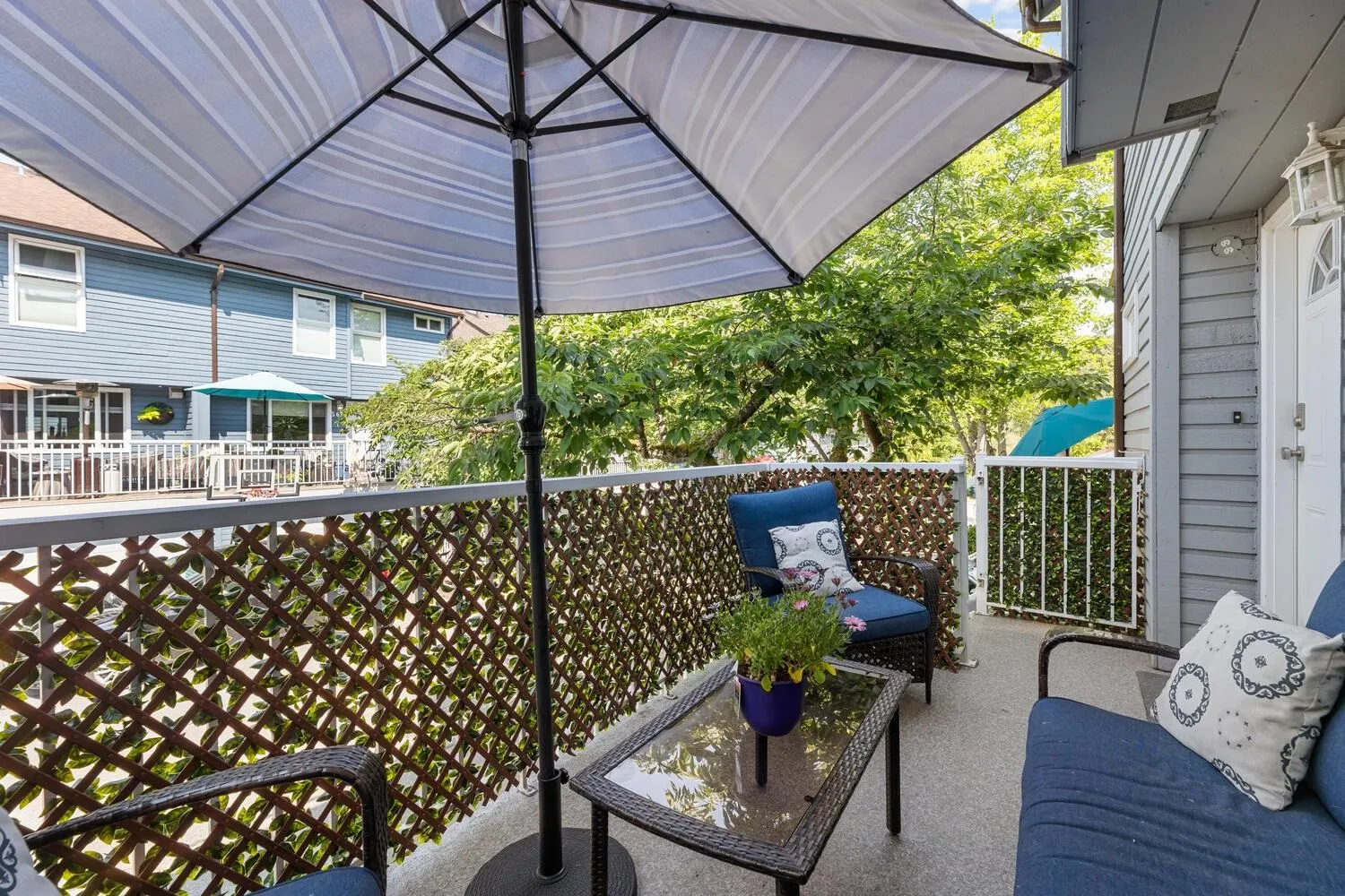 573 Carlsen Place