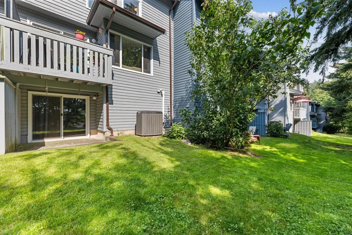 573 Carlsen Place
