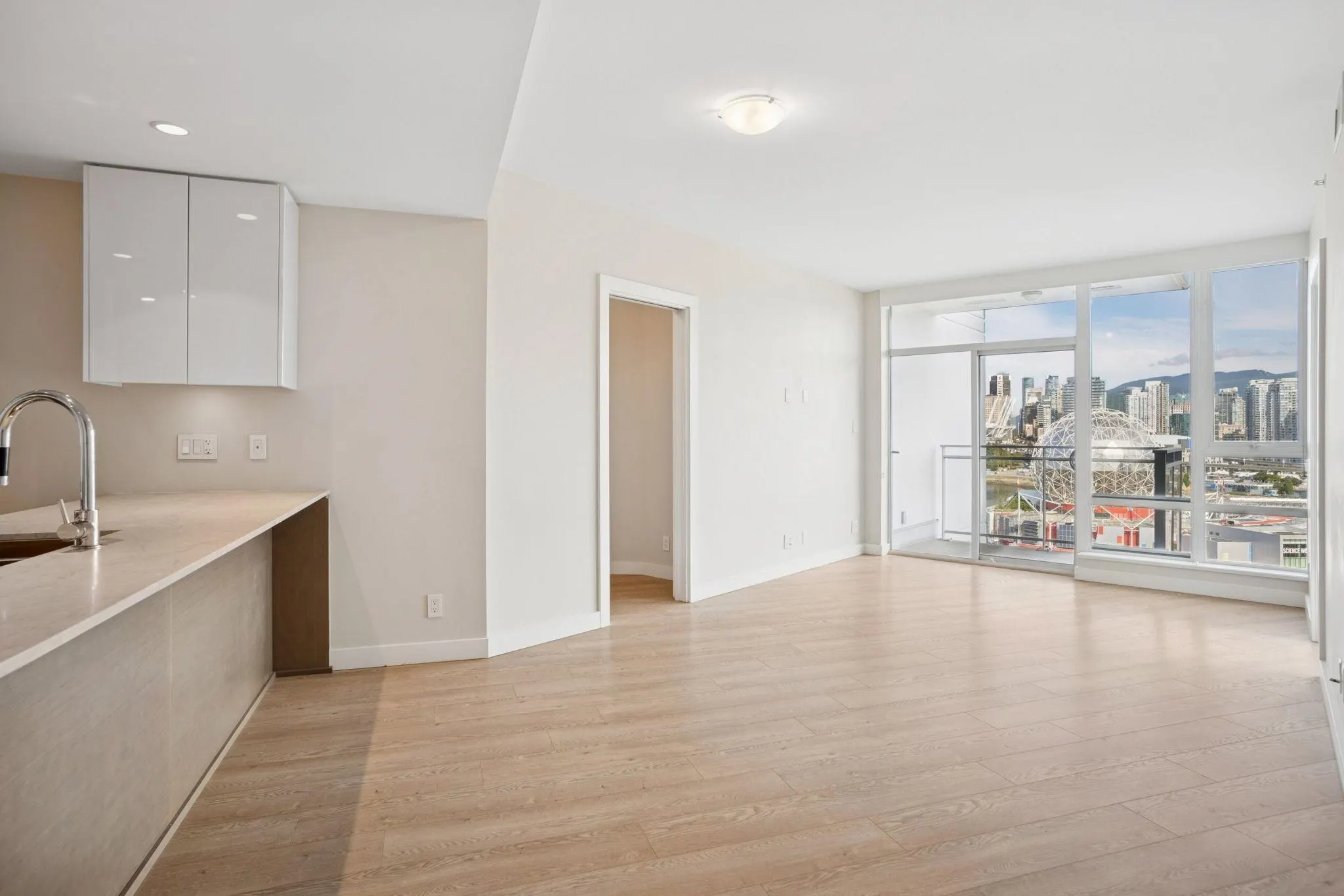 1706 1618 Quebec Street