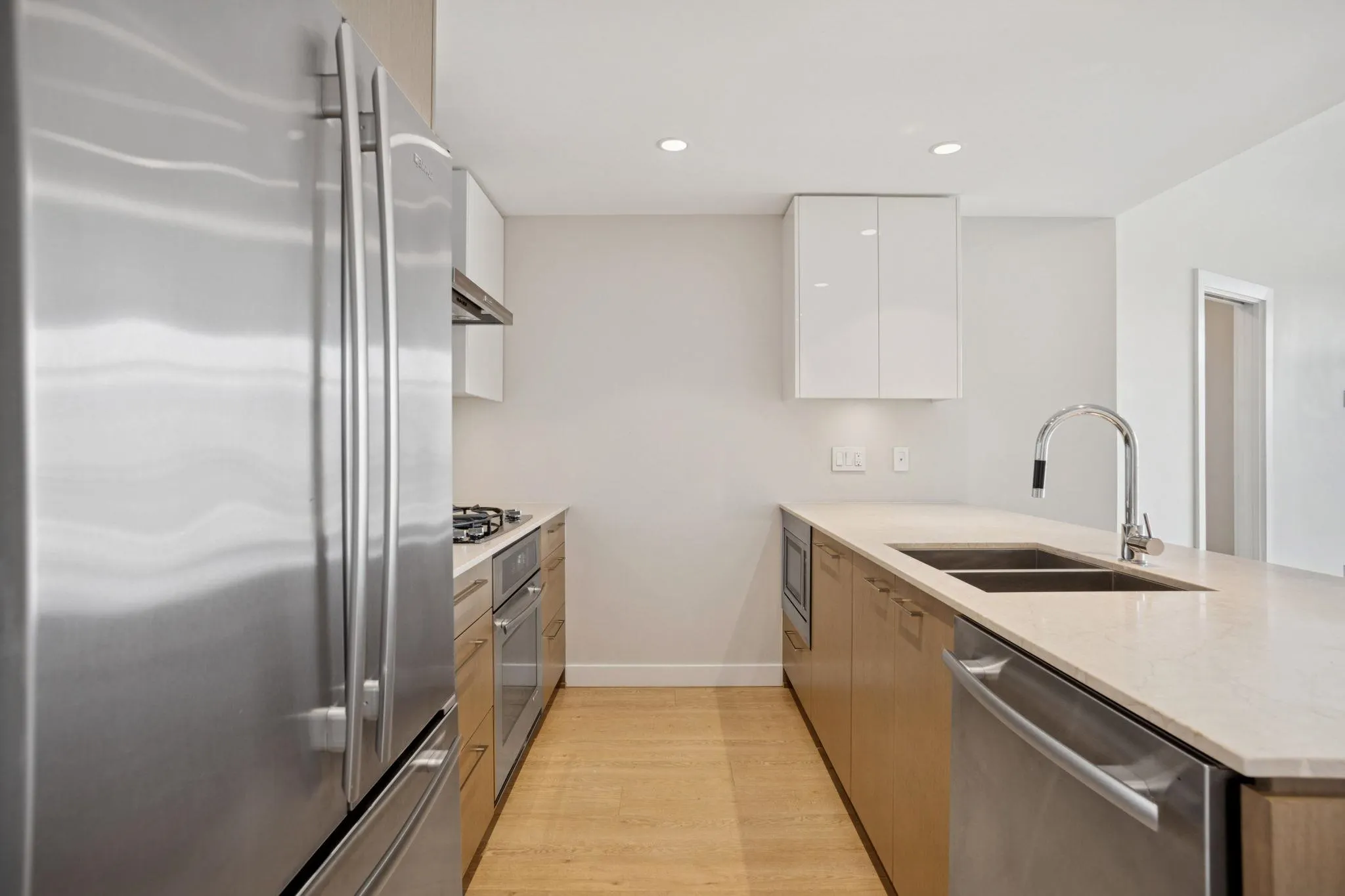 1706 1618 Quebec Street