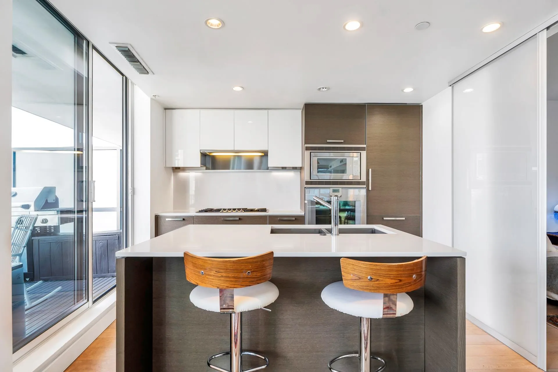 1601 1499 W Pender Street