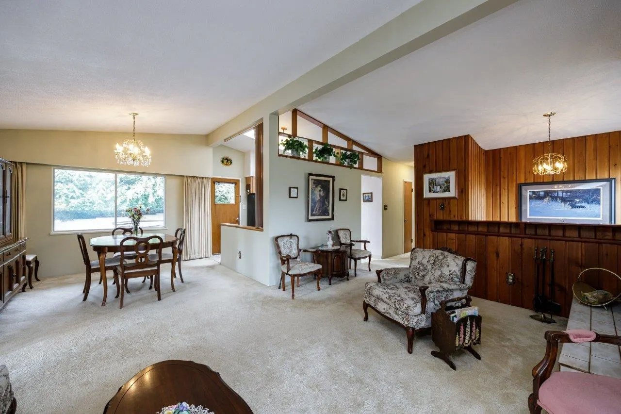 697 Plymouth Drive