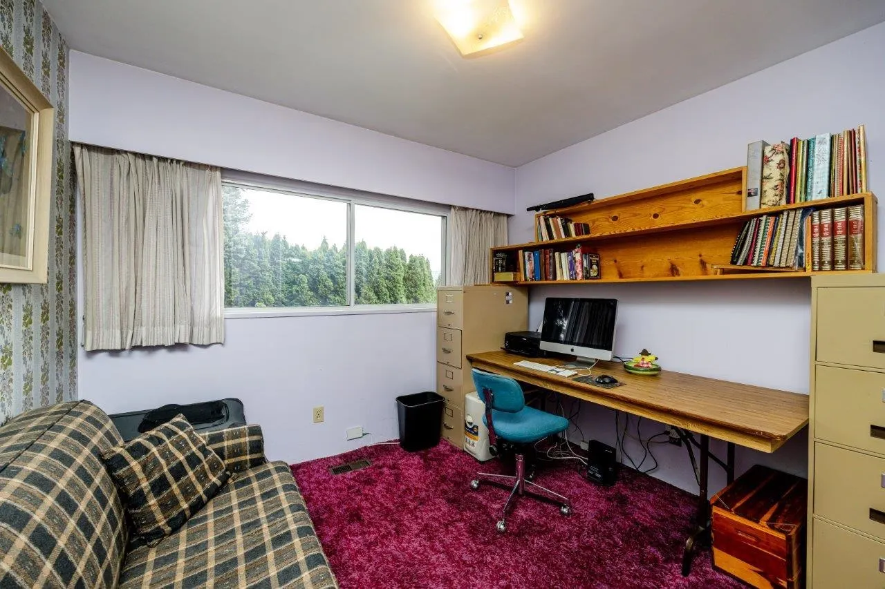697 Plymouth Drive