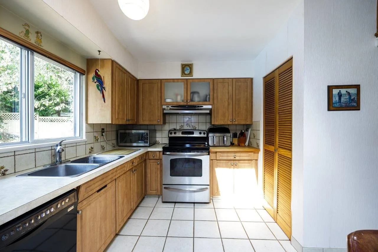 697 Plymouth Drive