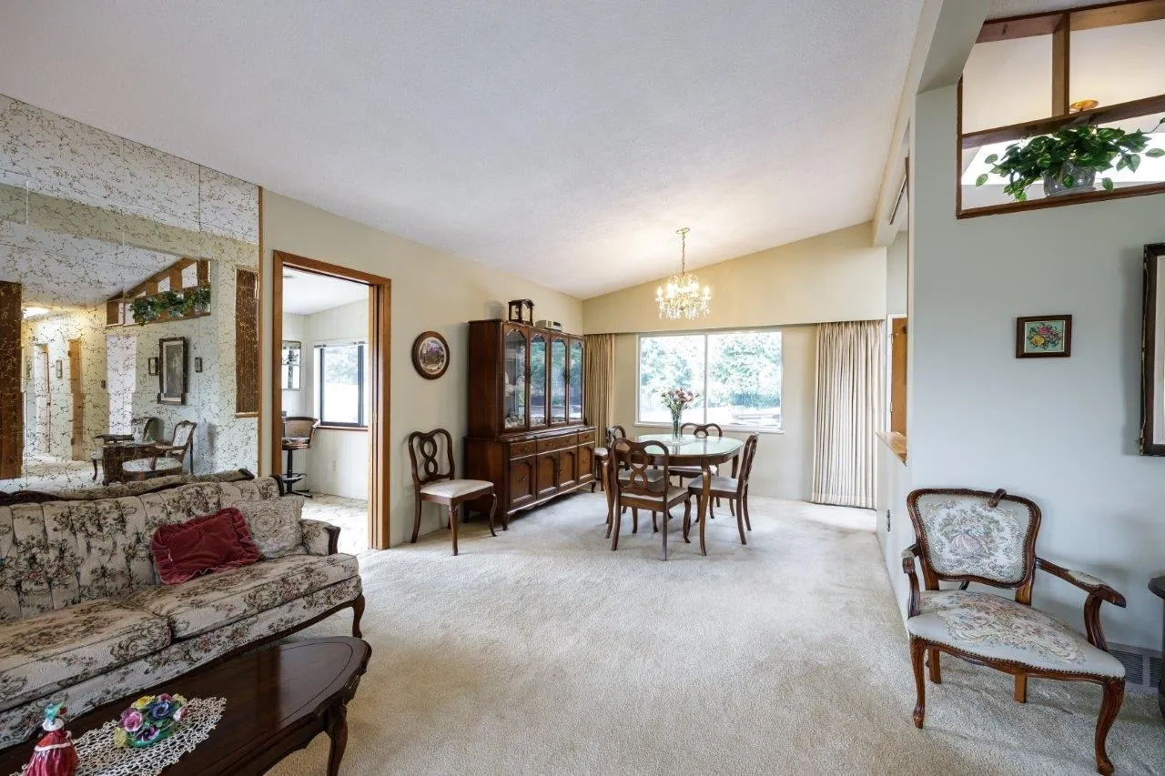 697 Plymouth Drive
