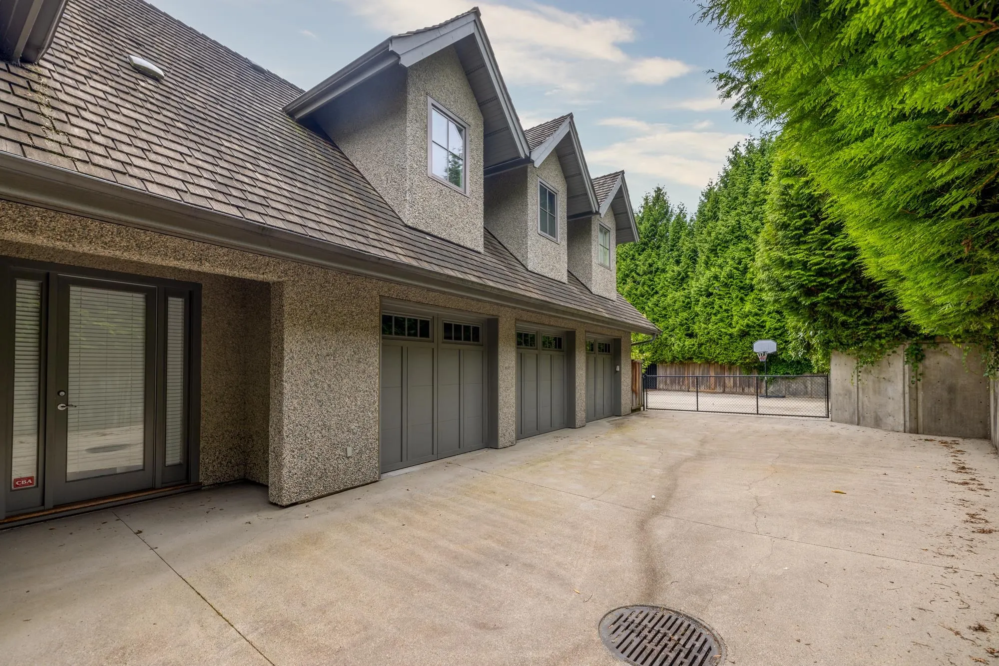 920 Pyrford Road