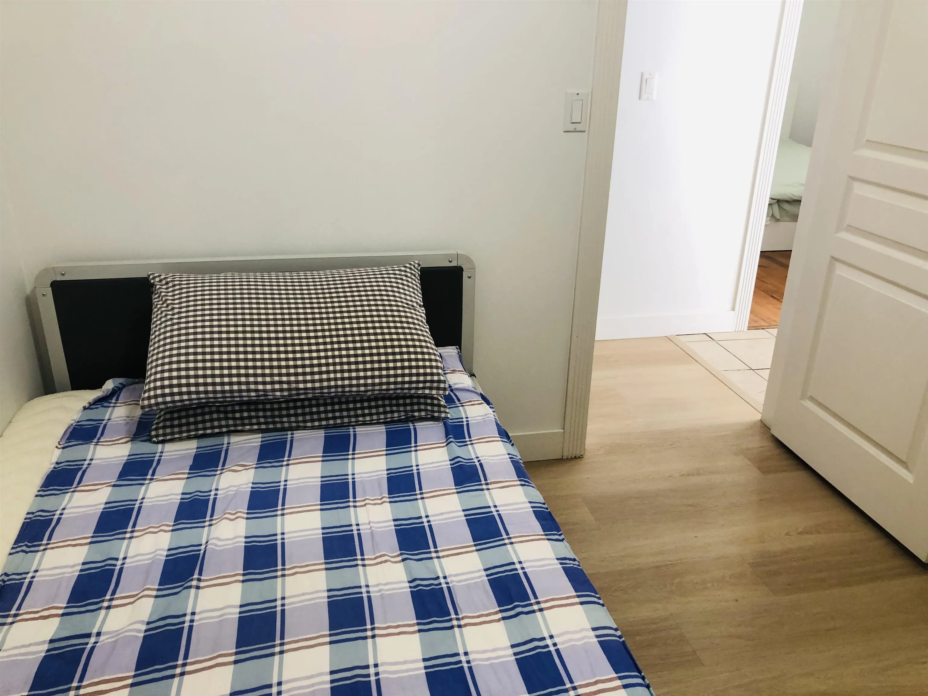 38XX W 10th Avenue