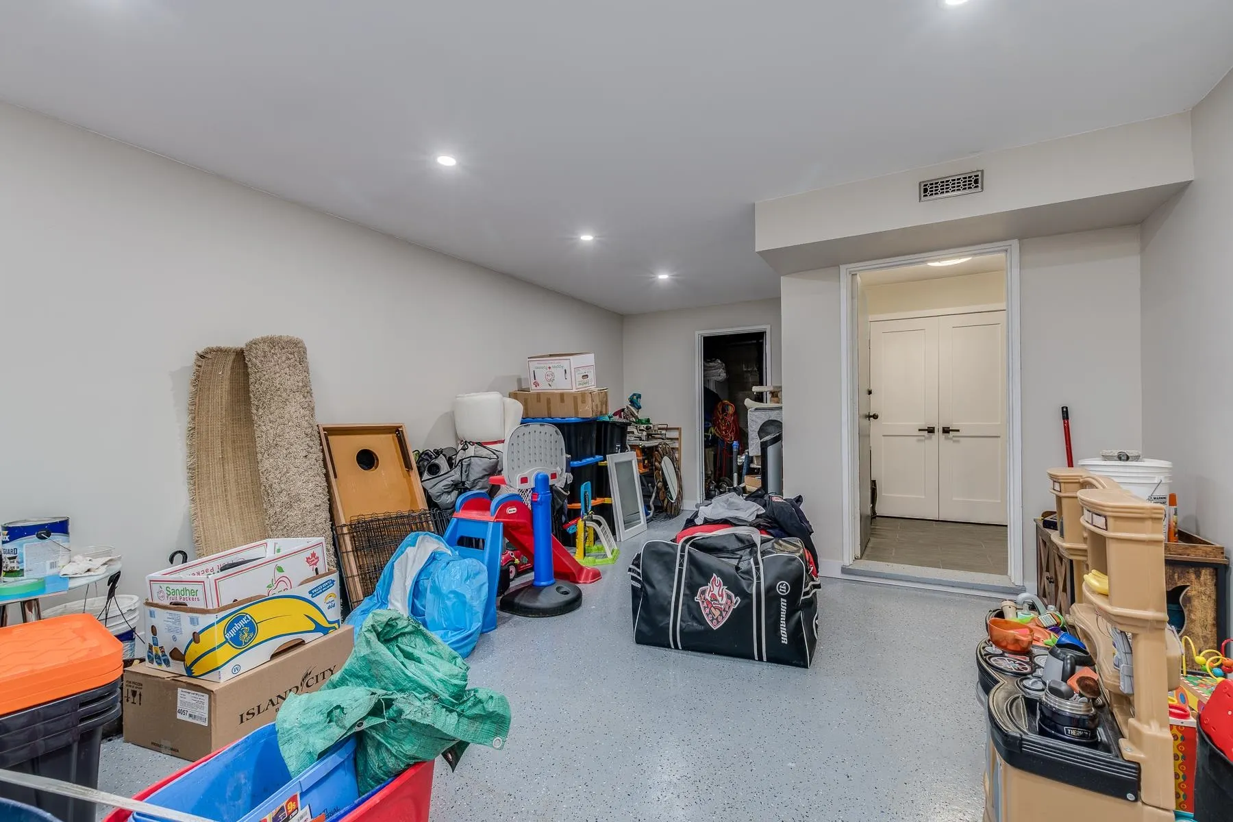 3187 Mariner Way