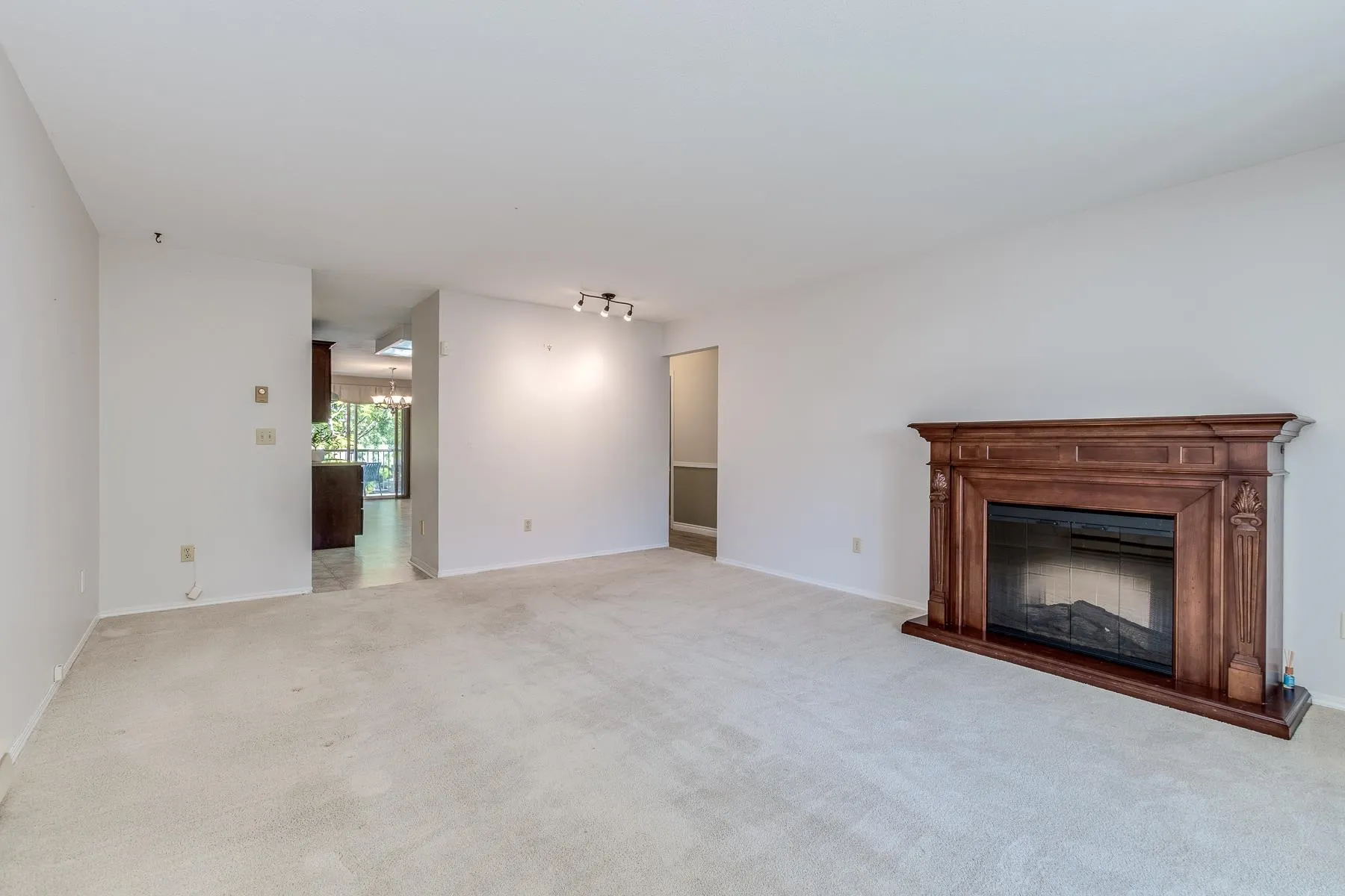 56 6467 197 Street