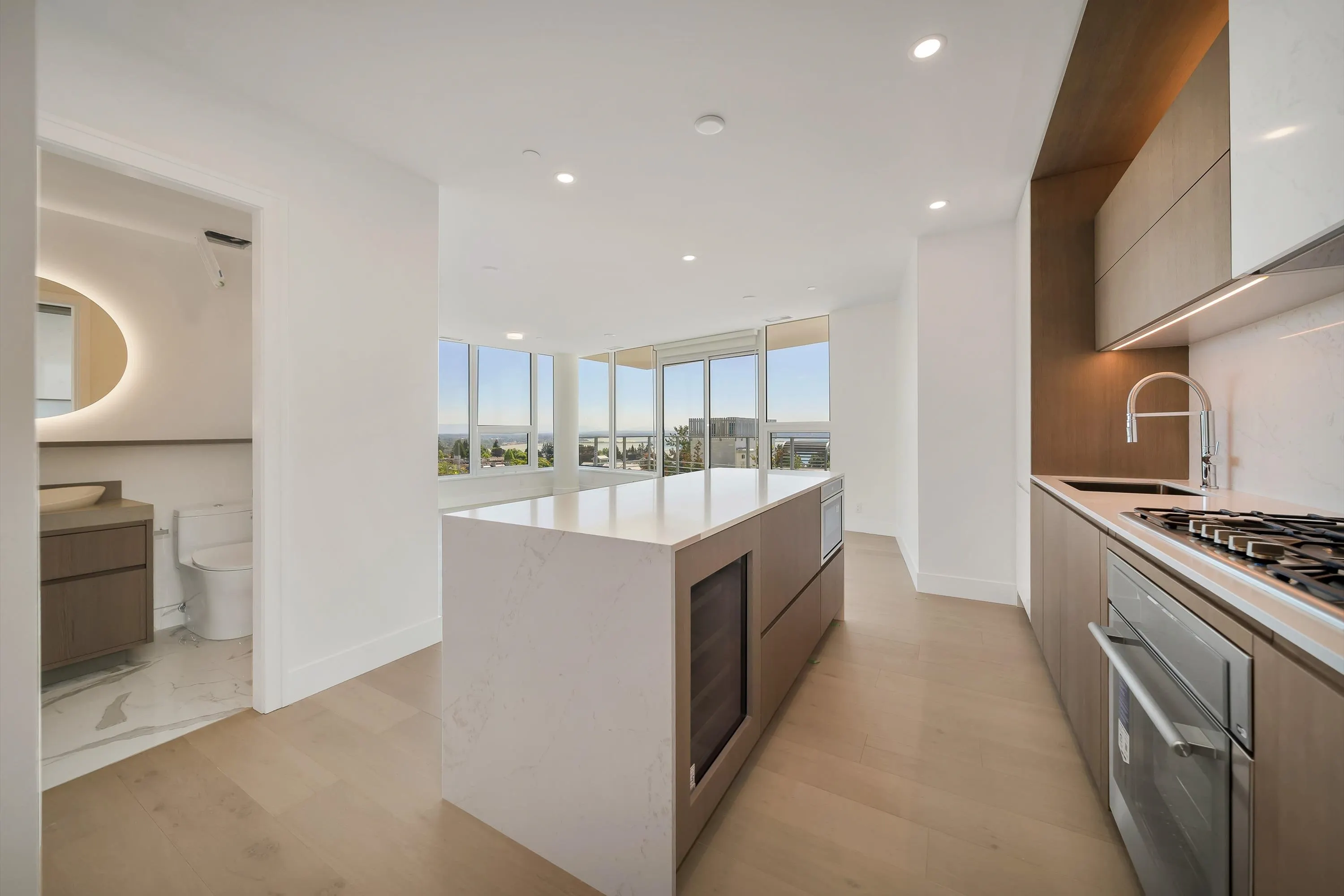 604 1342 Johnston Road