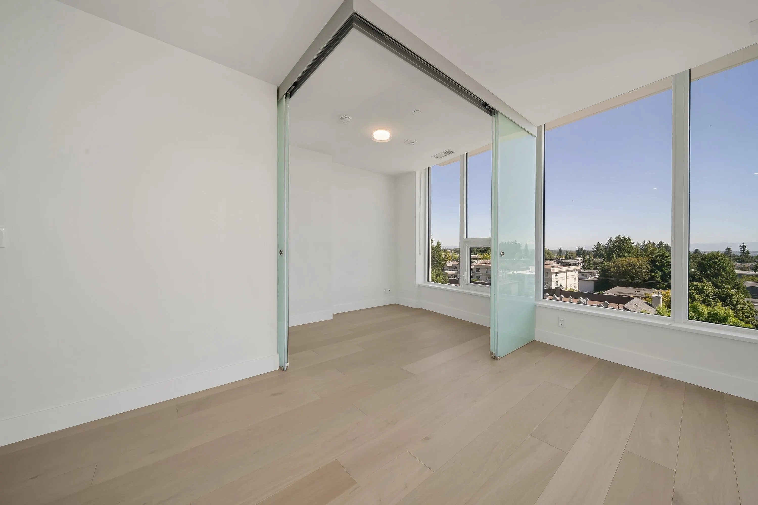 604 1342 Johnston Road