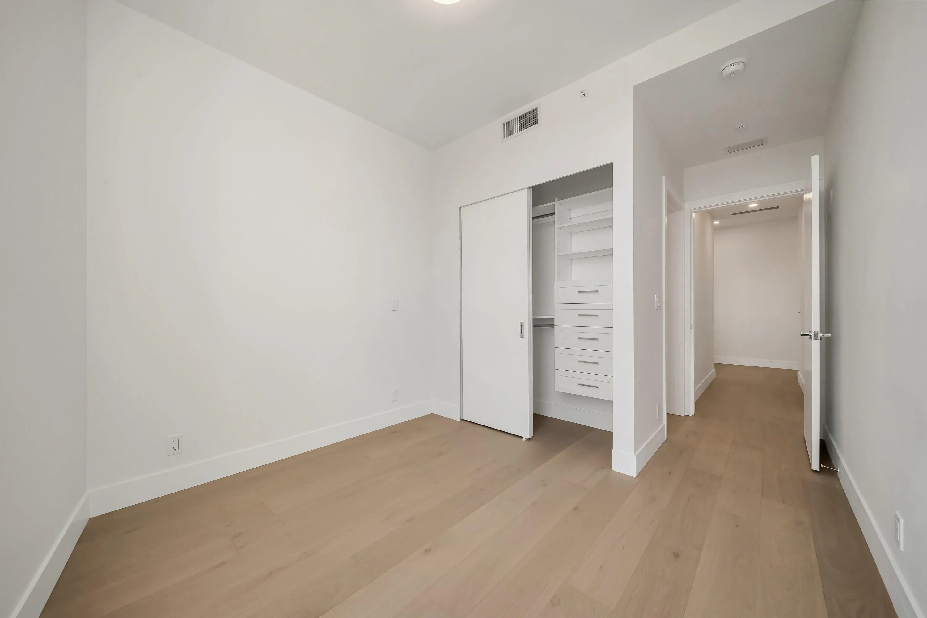604 1342 Johnston Road