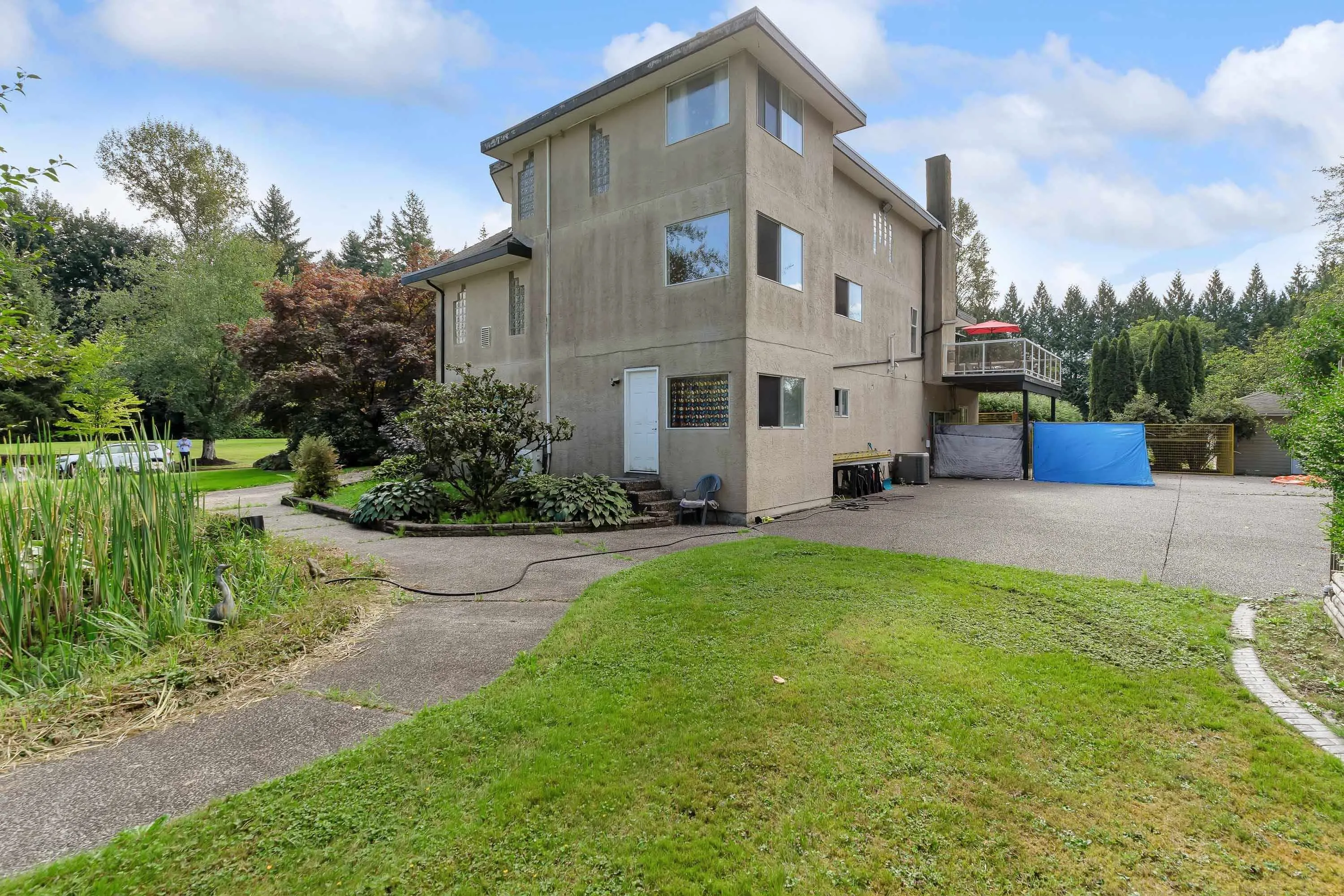 15227 Sheridan Drive