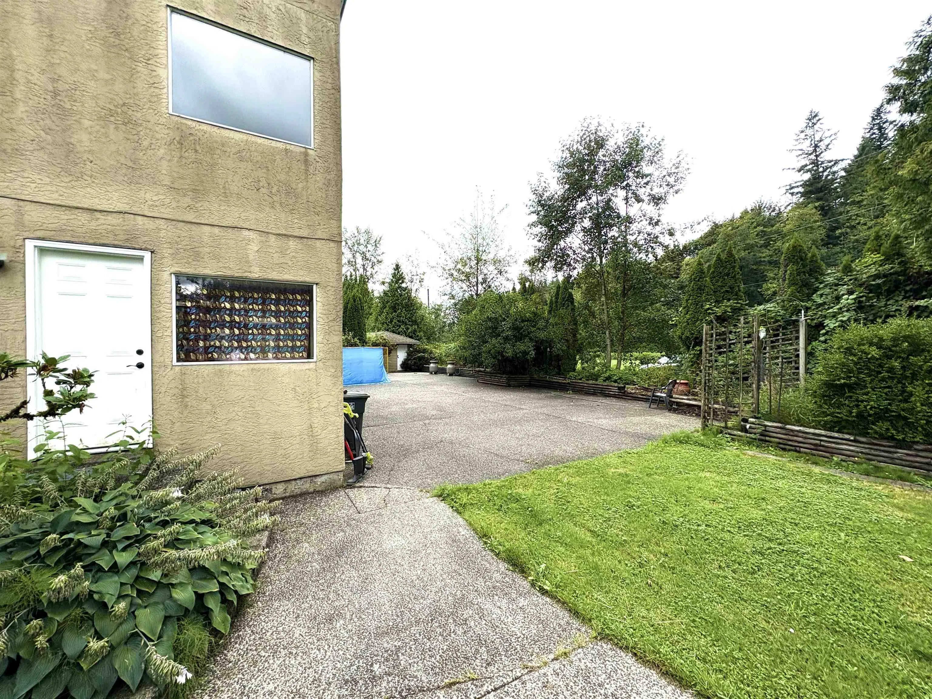 15227 Sheridan Drive