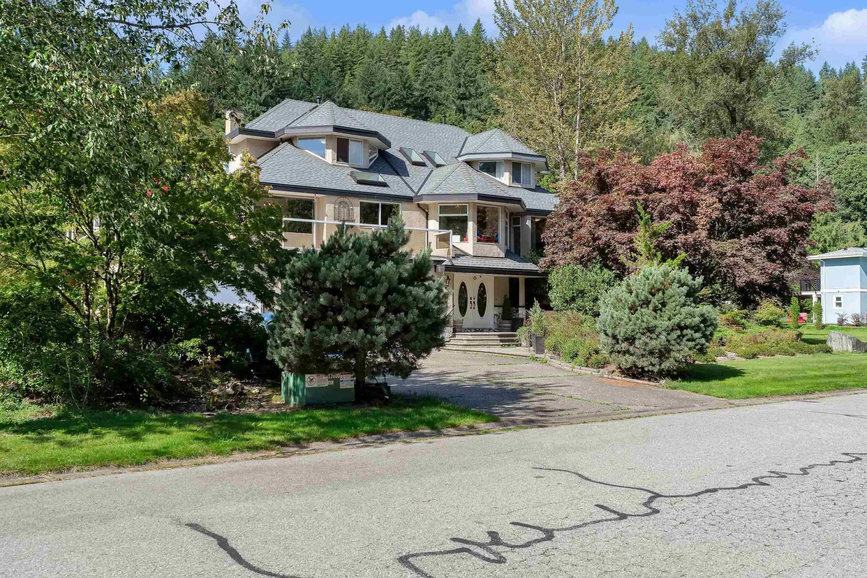 15227 Sheridan Drive