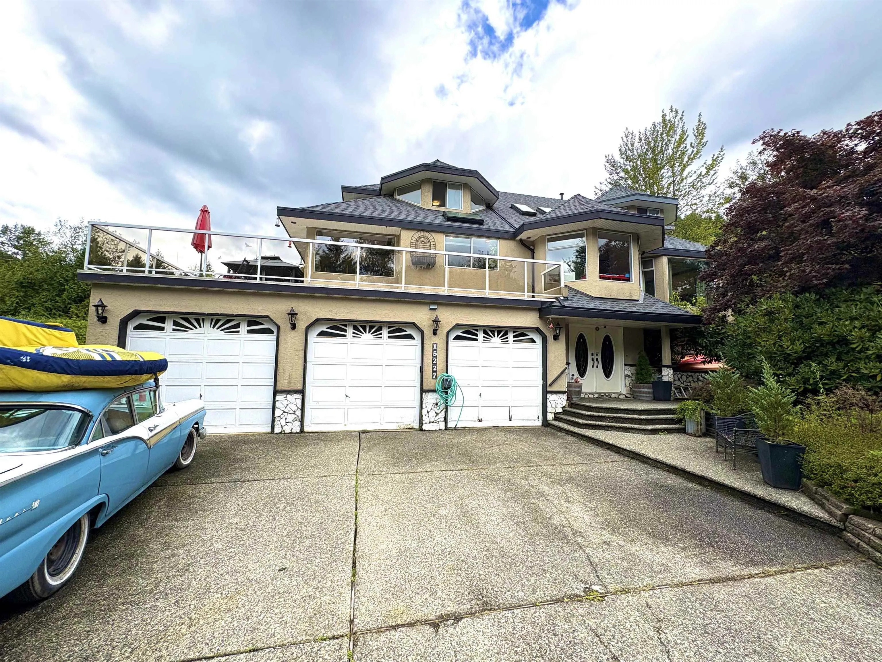 15227 Sheridan Drive