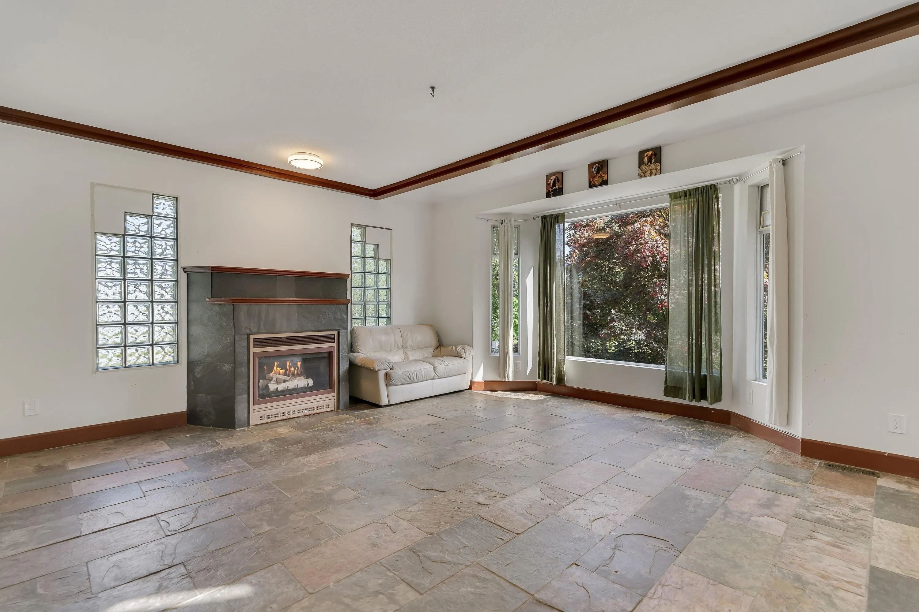 15227 Sheridan Drive