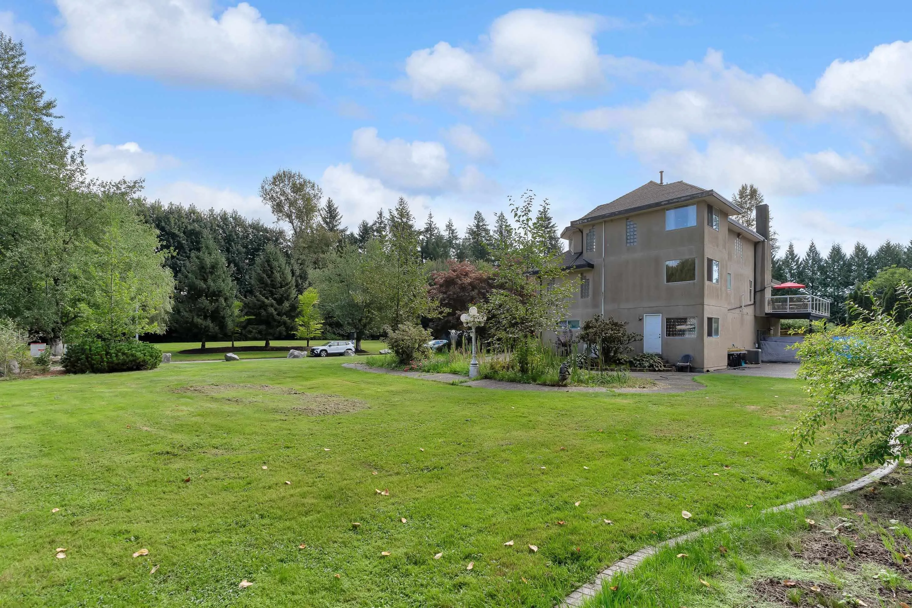 15227 Sheridan Drive