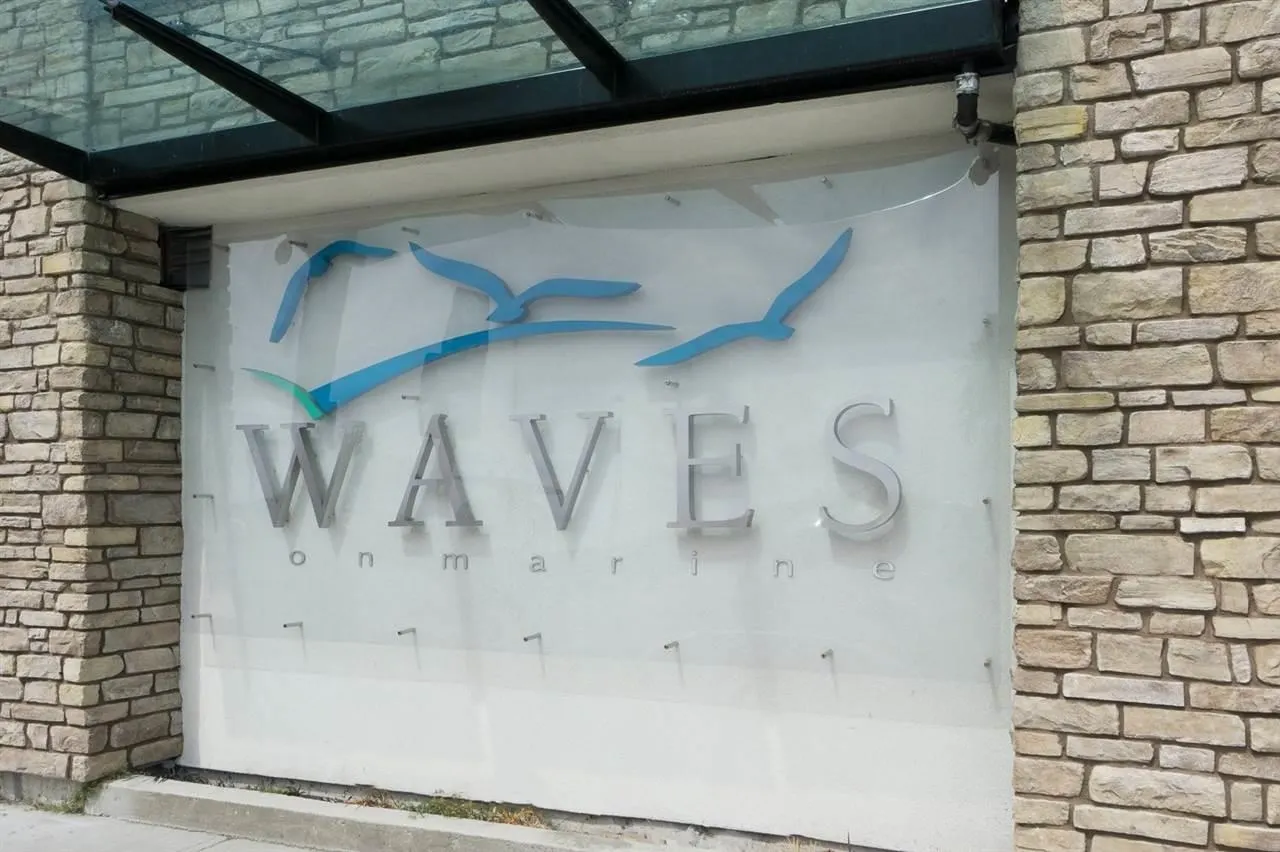 204 15581 Marine Drive