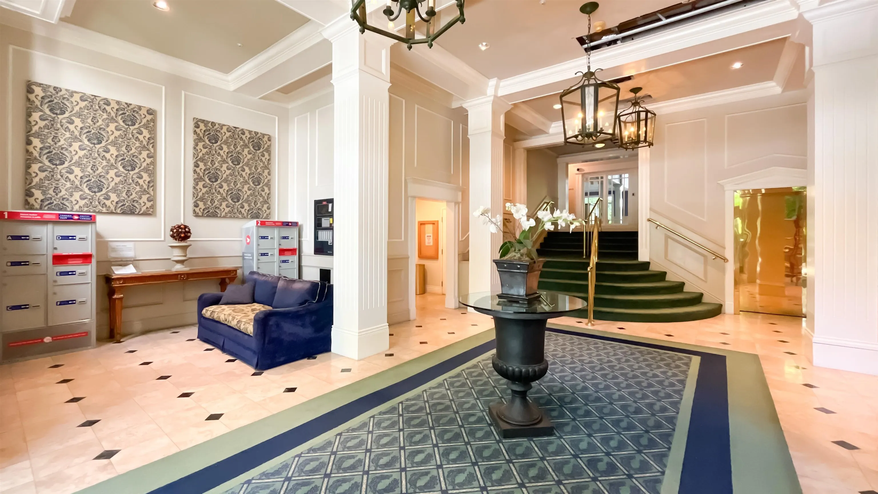 308 5735 Hampton Place