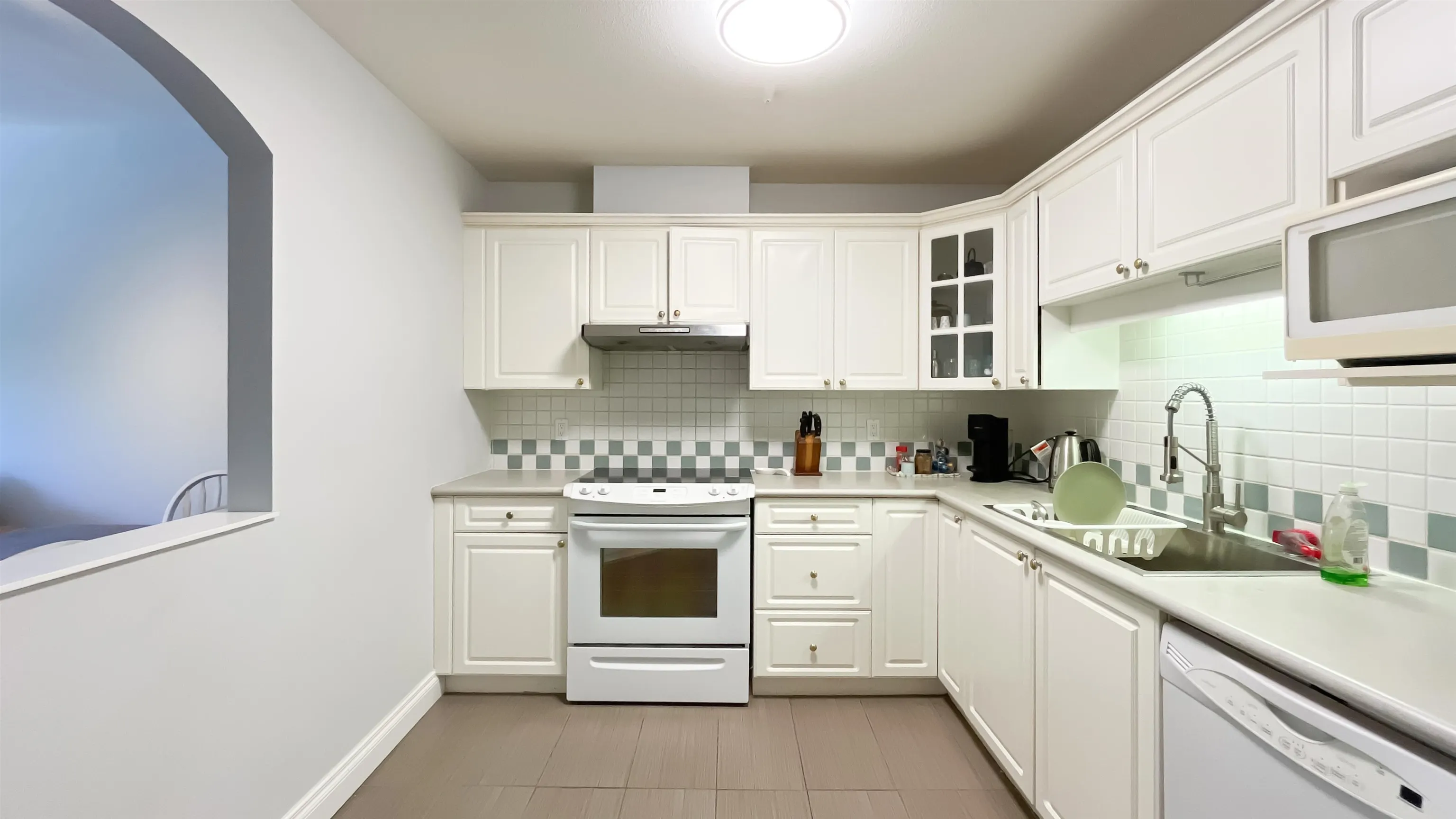 308 5735 Hampton Place