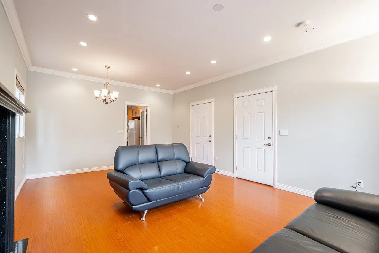 9651 No. 1 Road