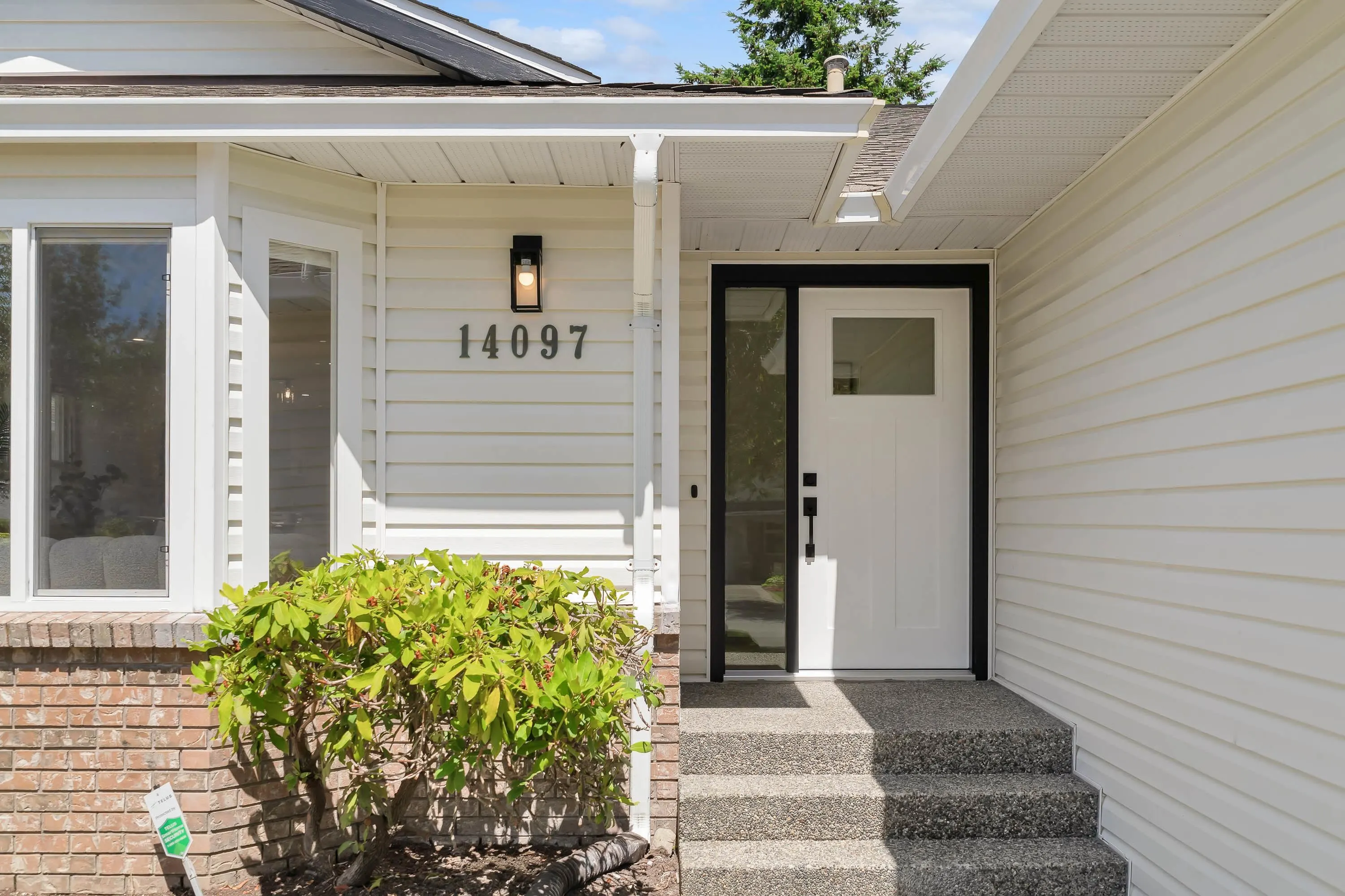 14097 16a Avenue