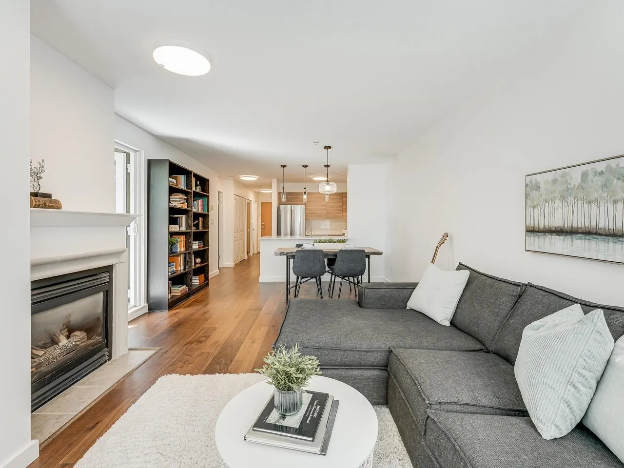 204 2181 W 12th Avenue