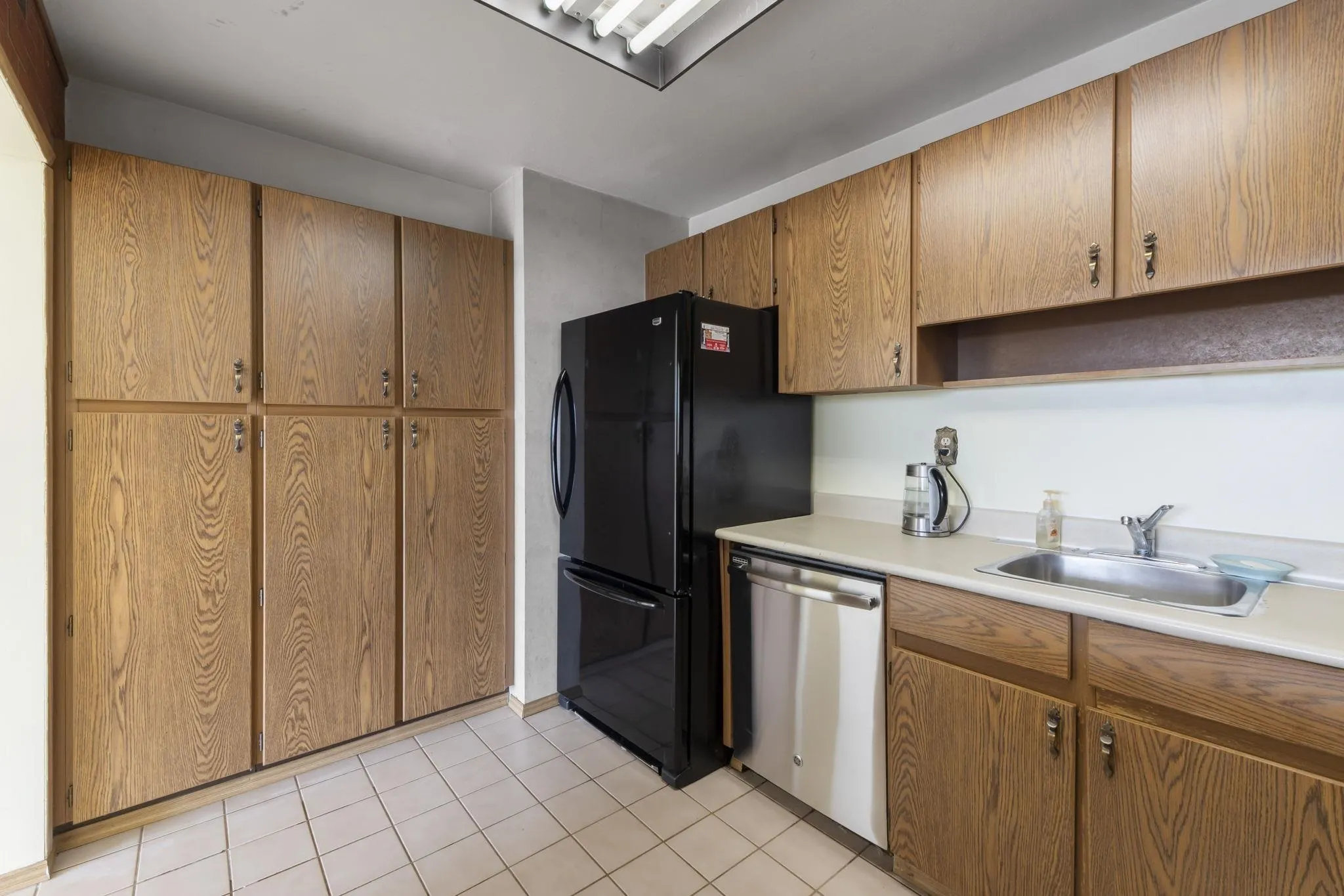 1702 9280 Salish Court
