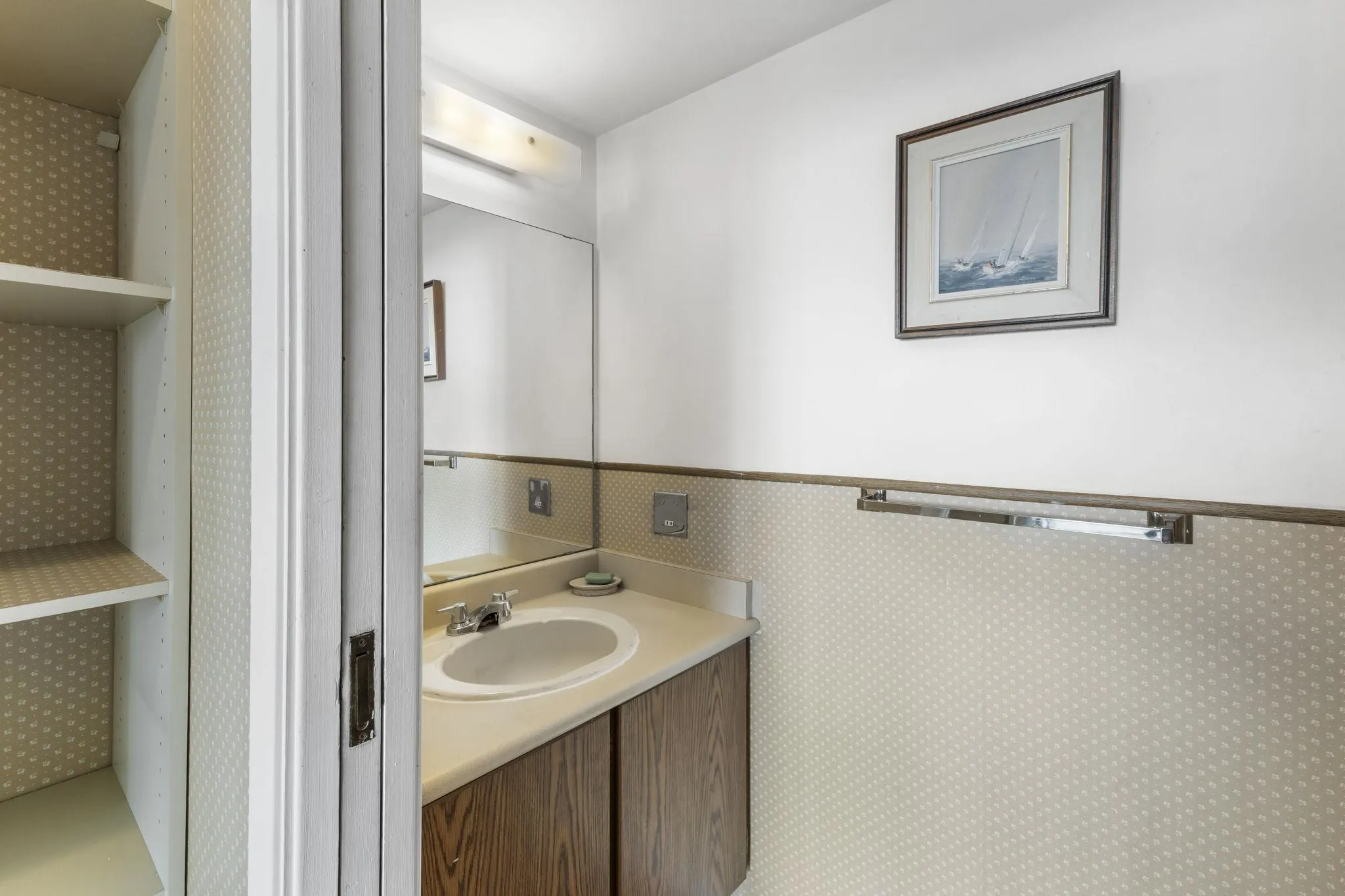 1702 9280 Salish Court