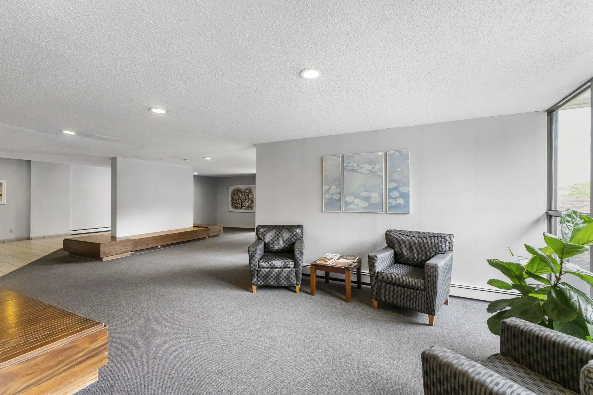 1702 9280 Salish Court