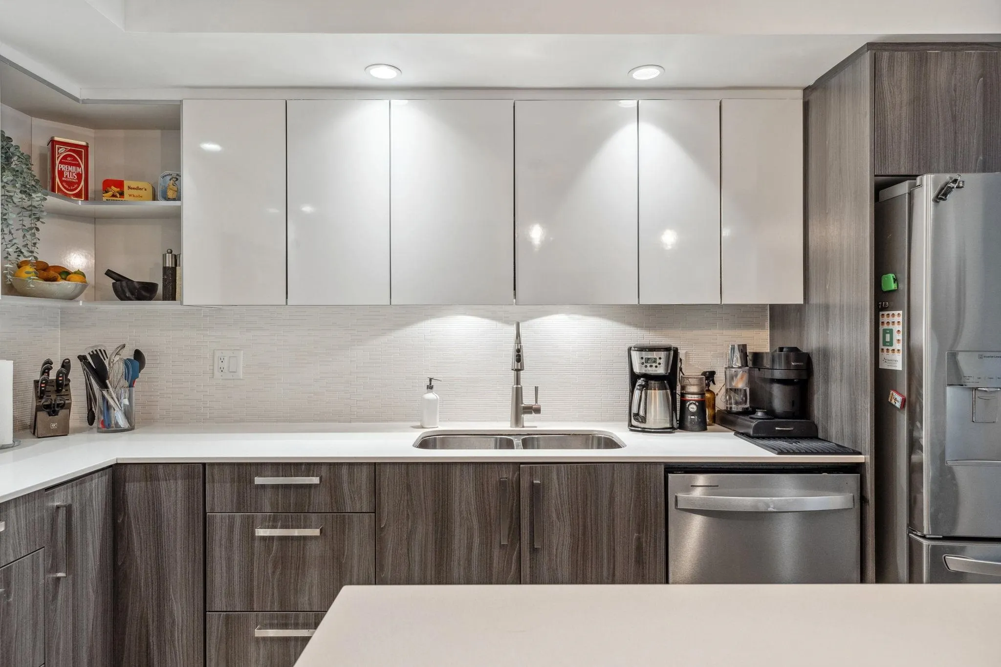 501 160 Shoreline Circle