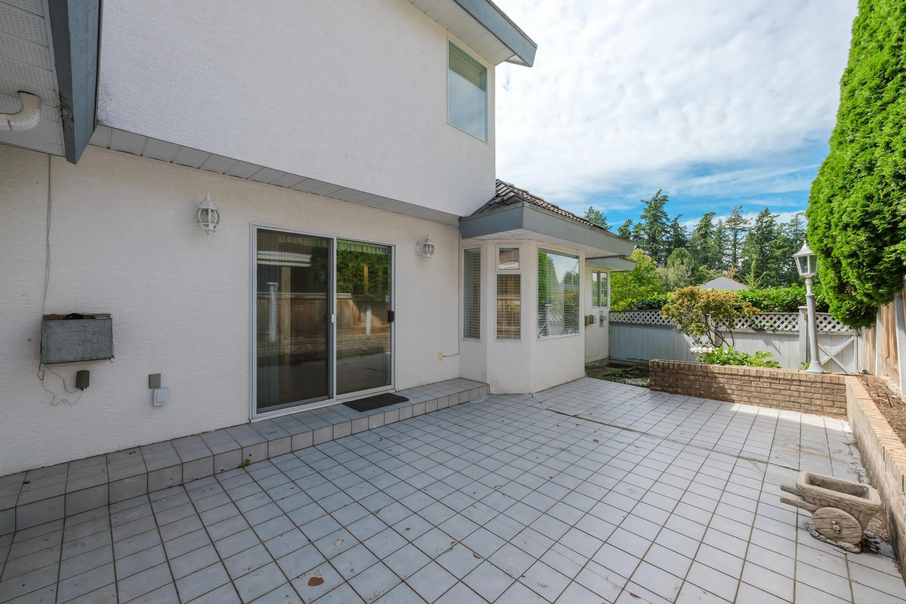1829 Ocean Surf Place