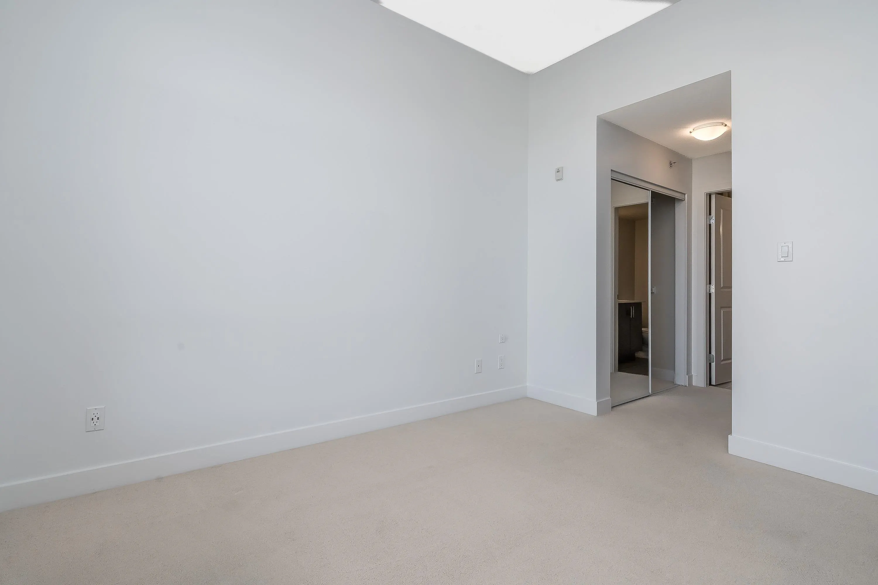 440 15850 26 Avenue