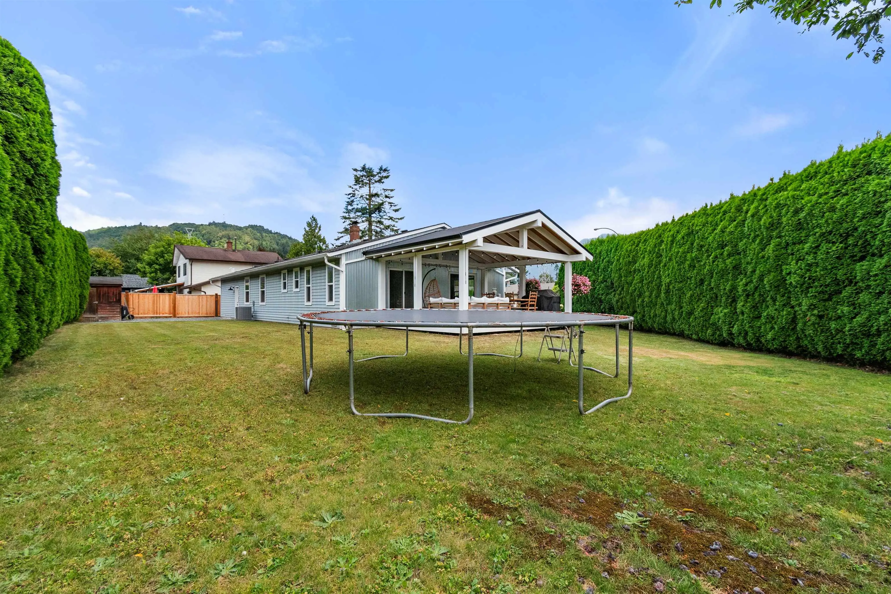 1585 Alder Place