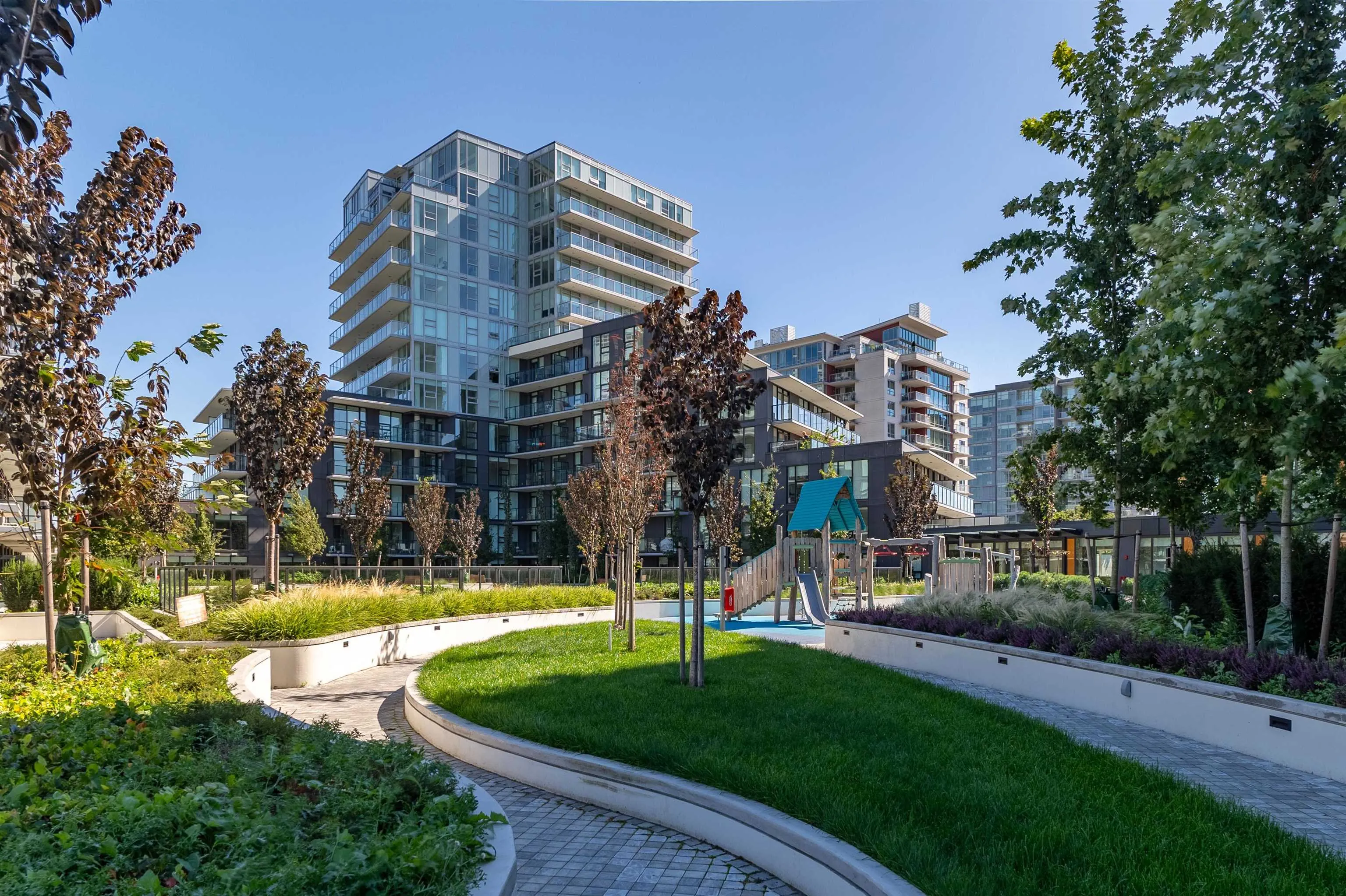 1206 8111 Park Road